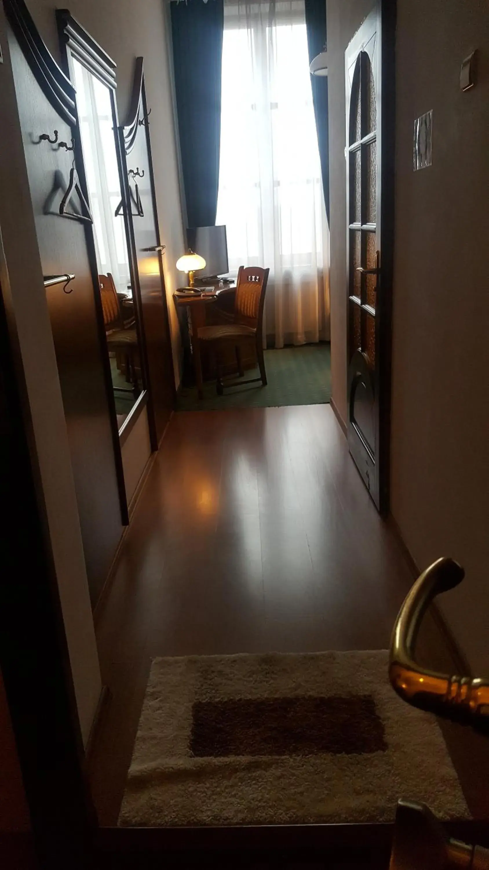 Economy Single Room in Hotel Bristol Economy Single Room in Hotel Bristol