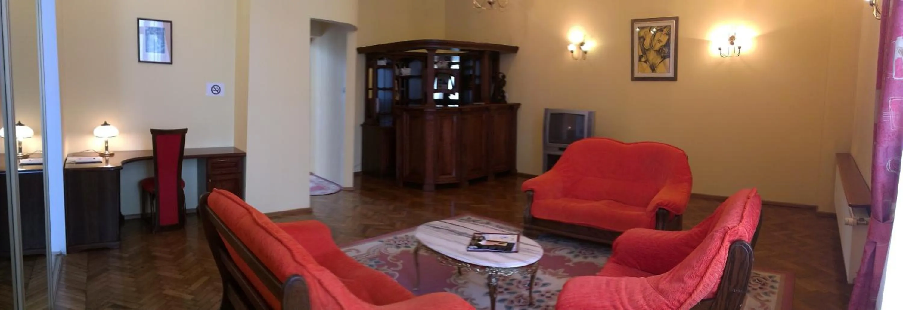 Living room in Hotel Bristol