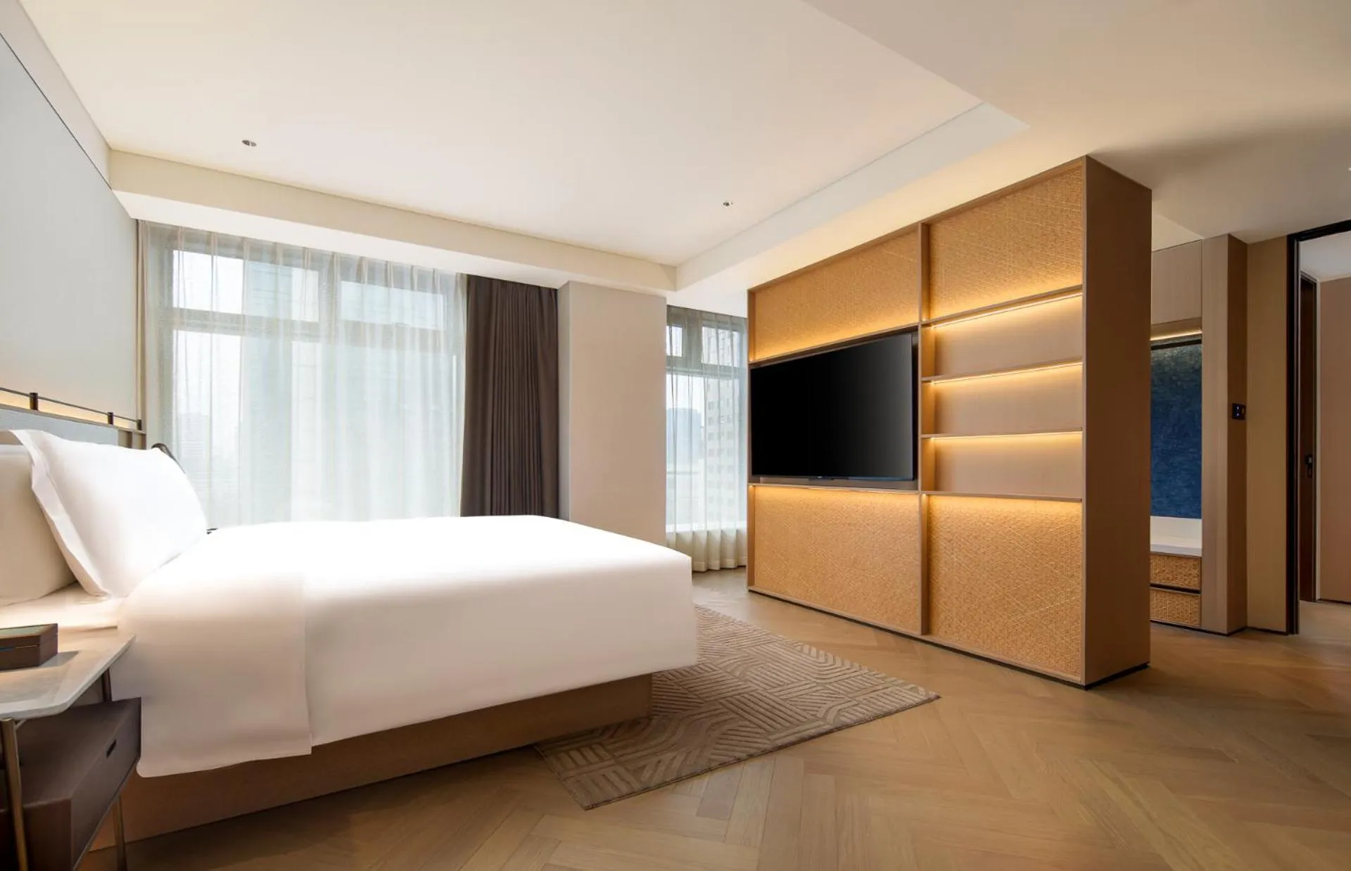 Bedroom, Bed in Ming Hotel Nanjing - MGallery Collection