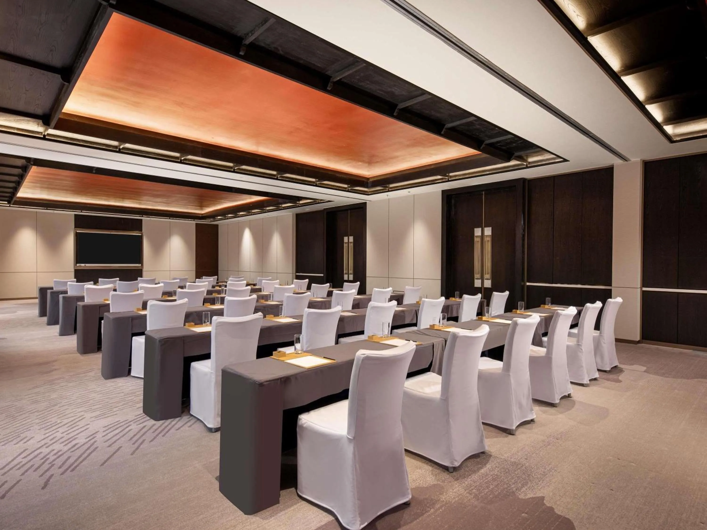 Meeting/conference room in Dangkou Ancient Town Hotel Wuxi MGallery Collection