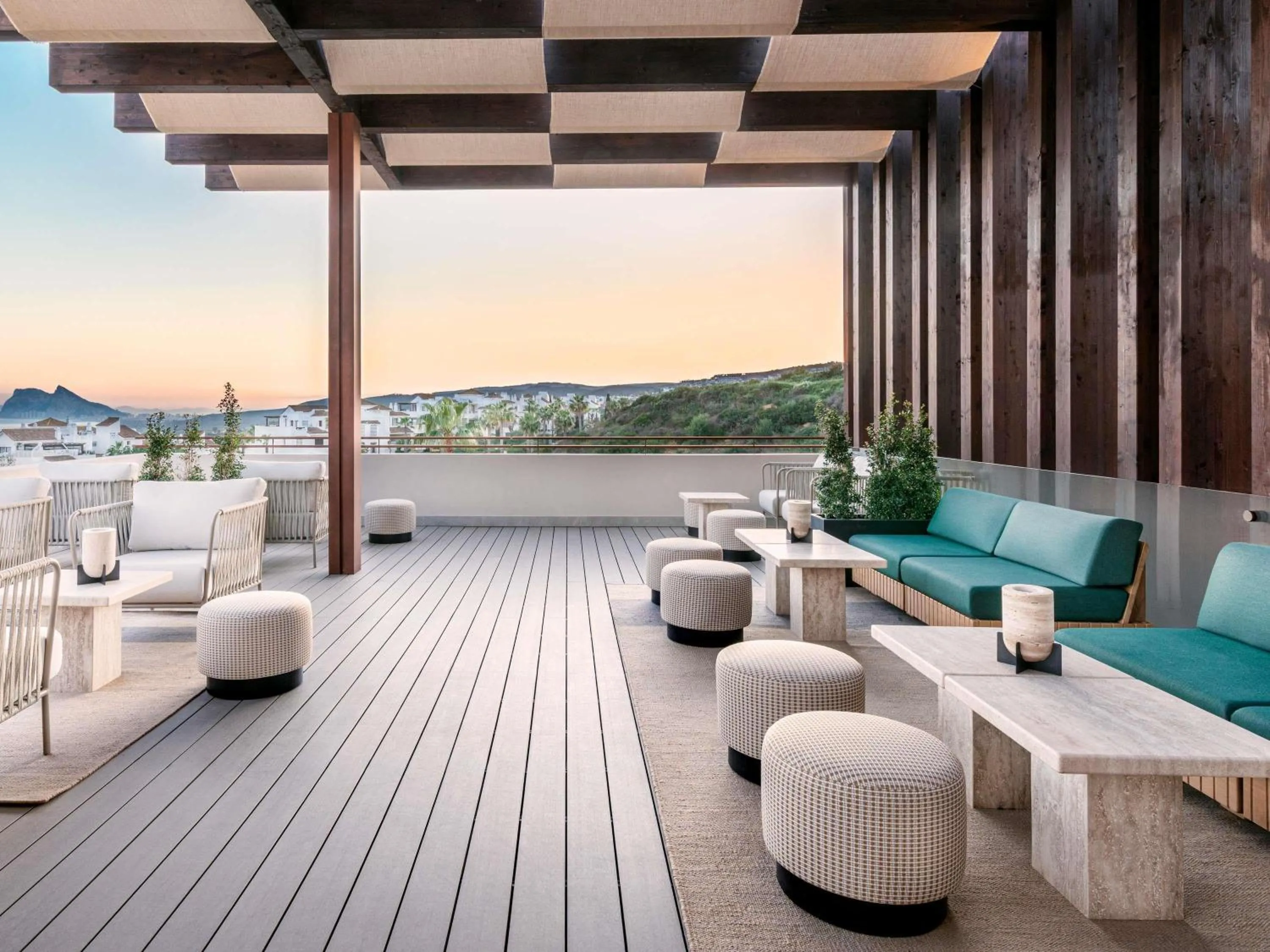 Lounge or bar in Fairmont La Hacienda Costa del Sol