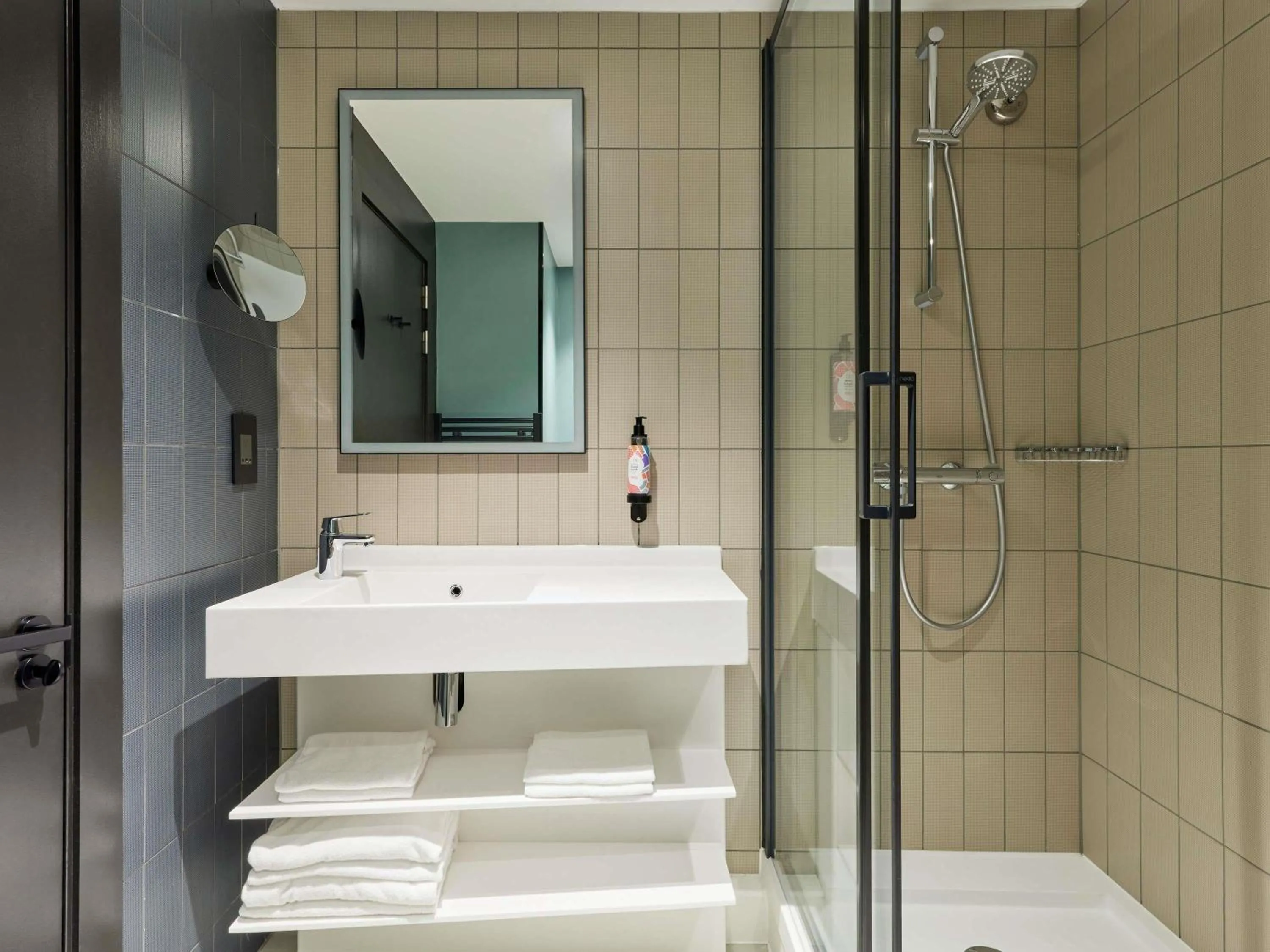 Bedroom in Aparthotel Adagio London City East