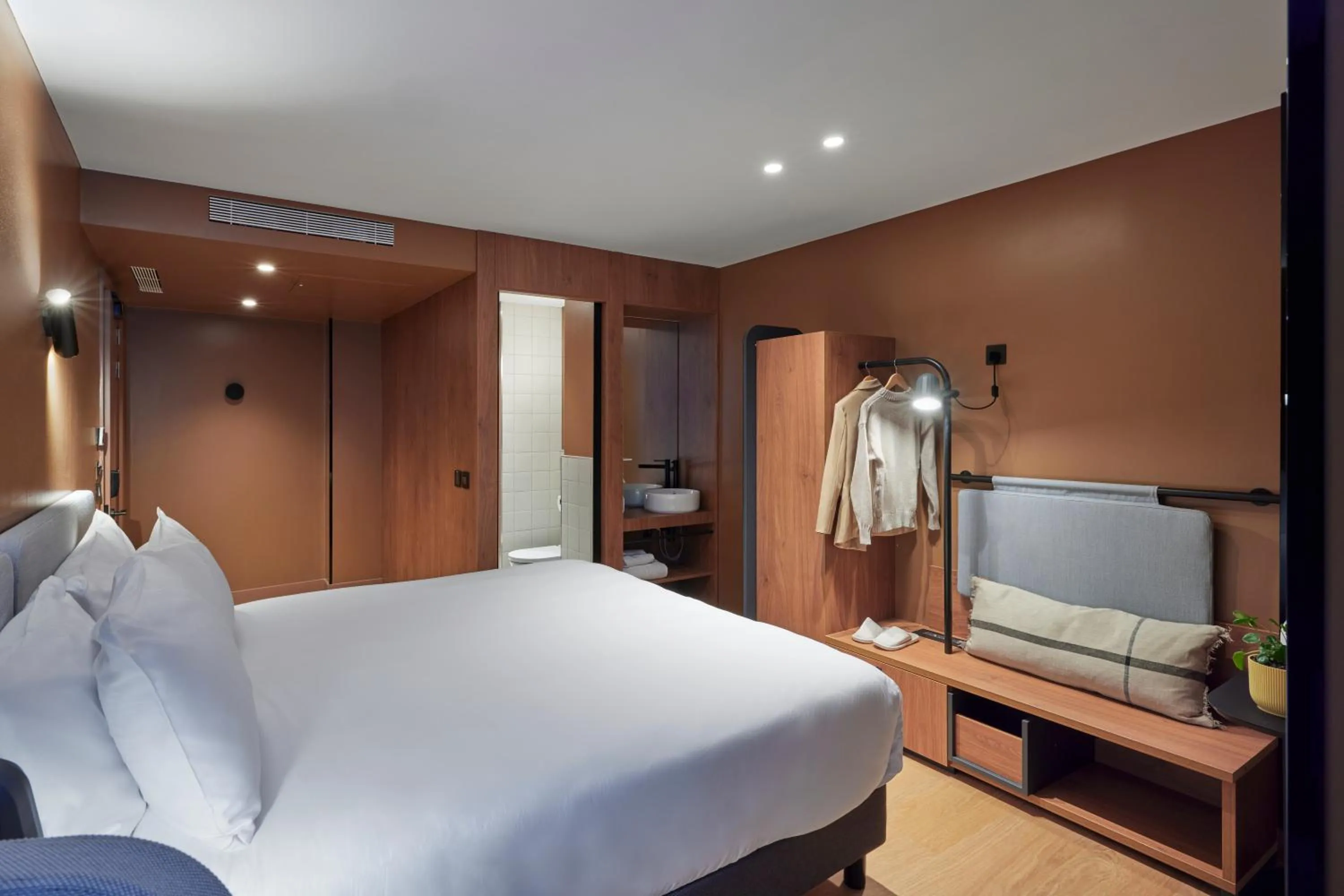 Bedroom, Bed in Aparthotel Adagio London City East