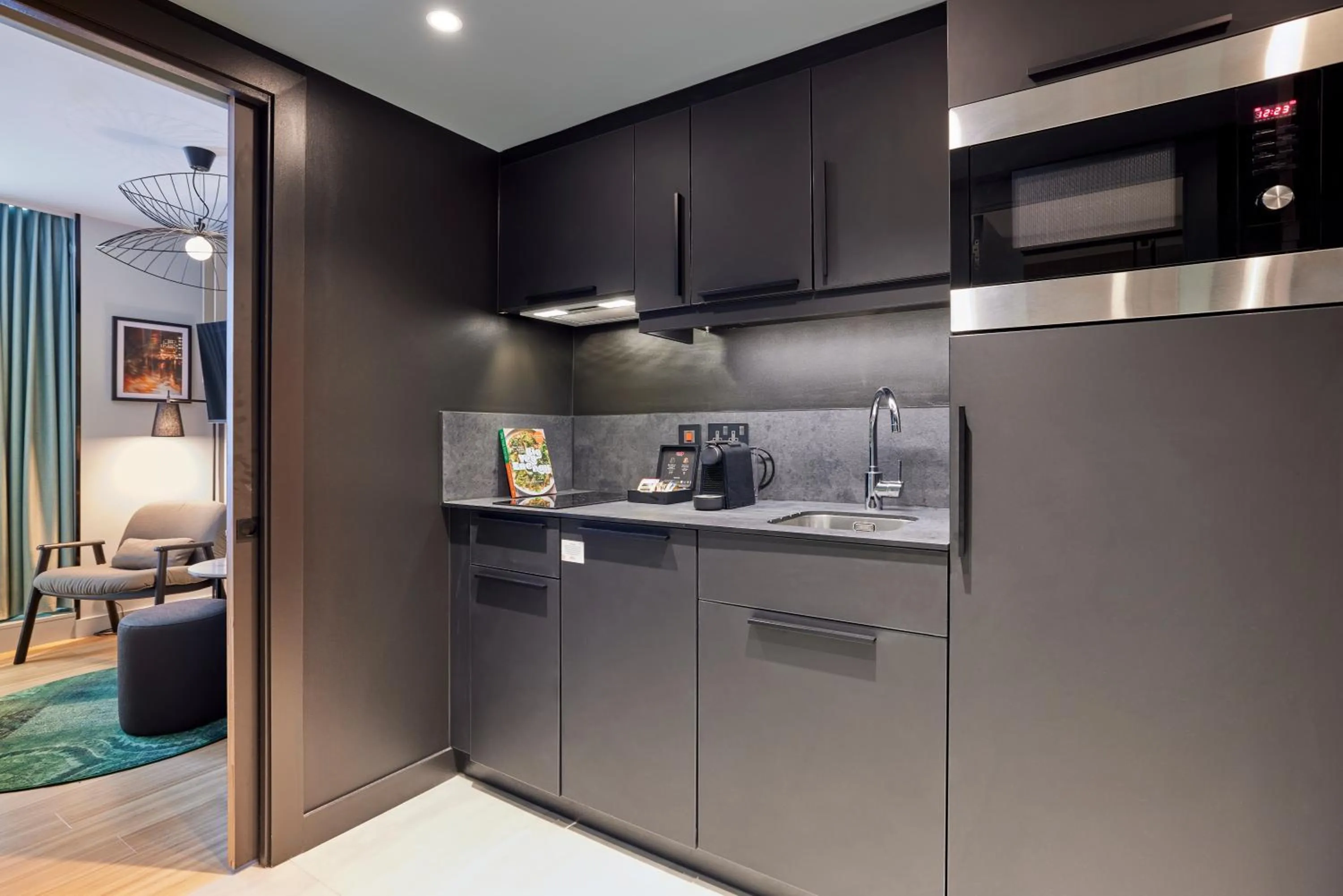 Kitchen or kitchenette in Aparthotel Adagio London City East