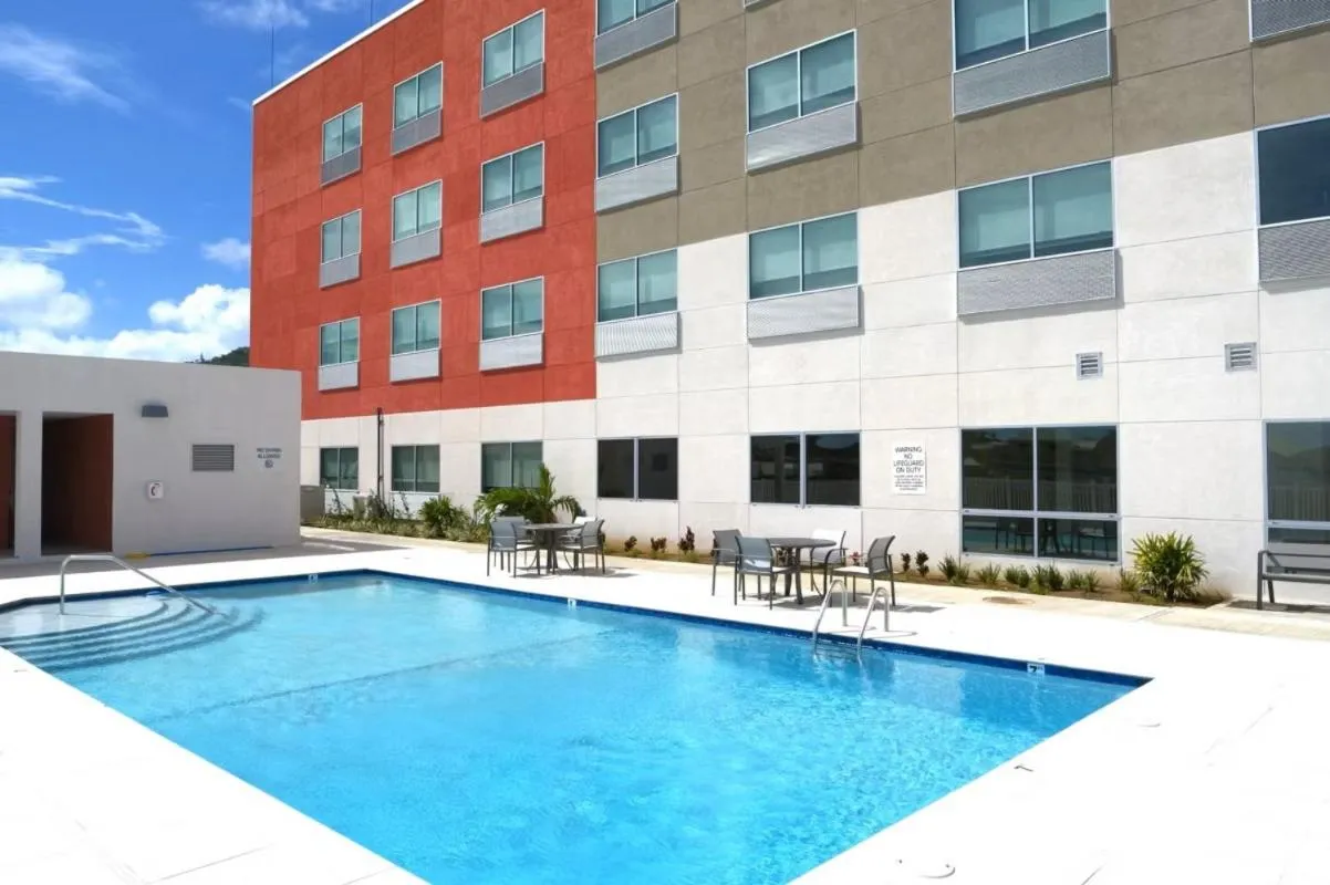 Day in Holiday Inn Express & Suites Diamond by IHG