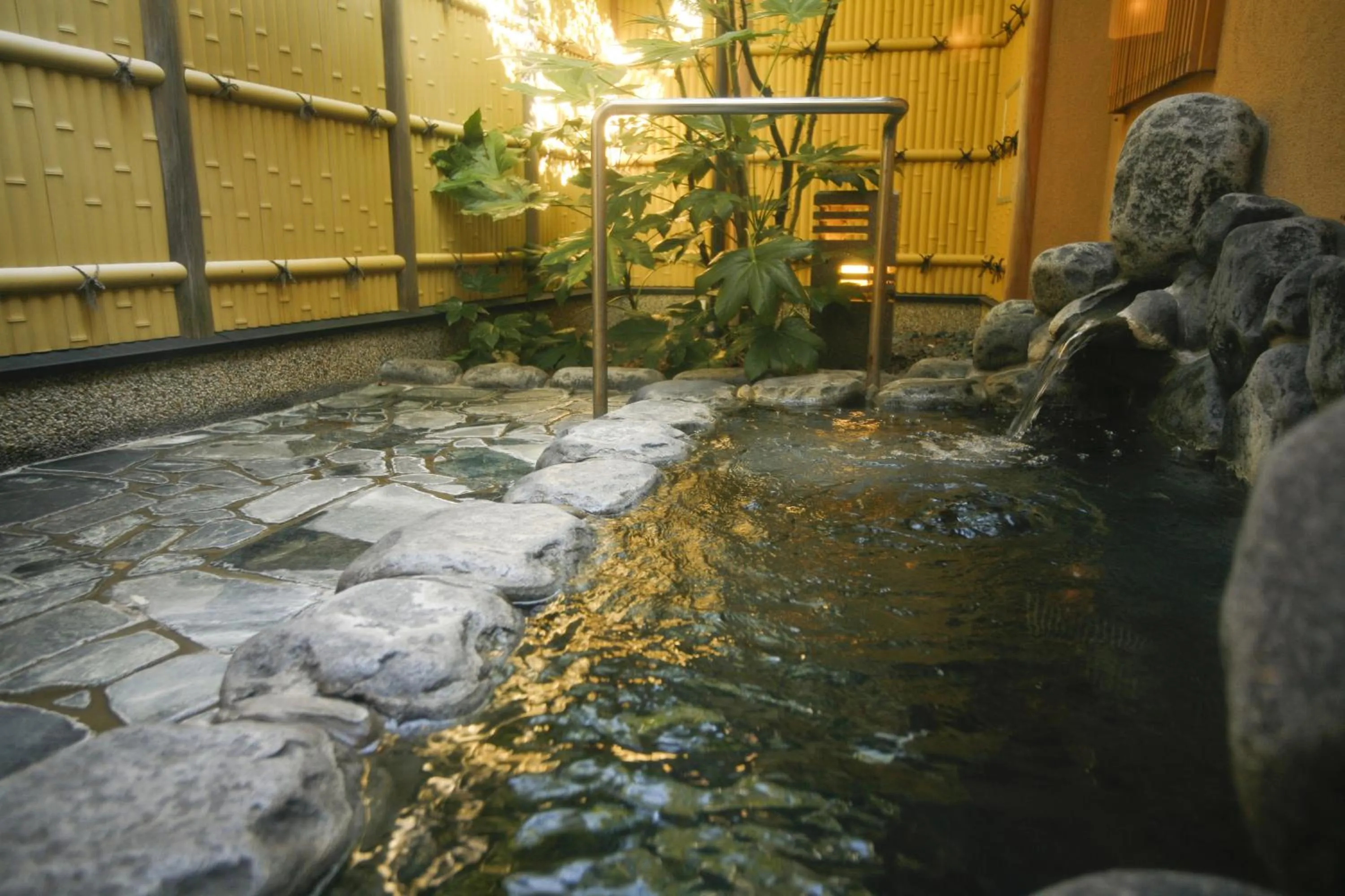 Hot Spring Bath in Sennennoyu Gonzaemon