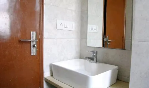 Hotel A-10 International