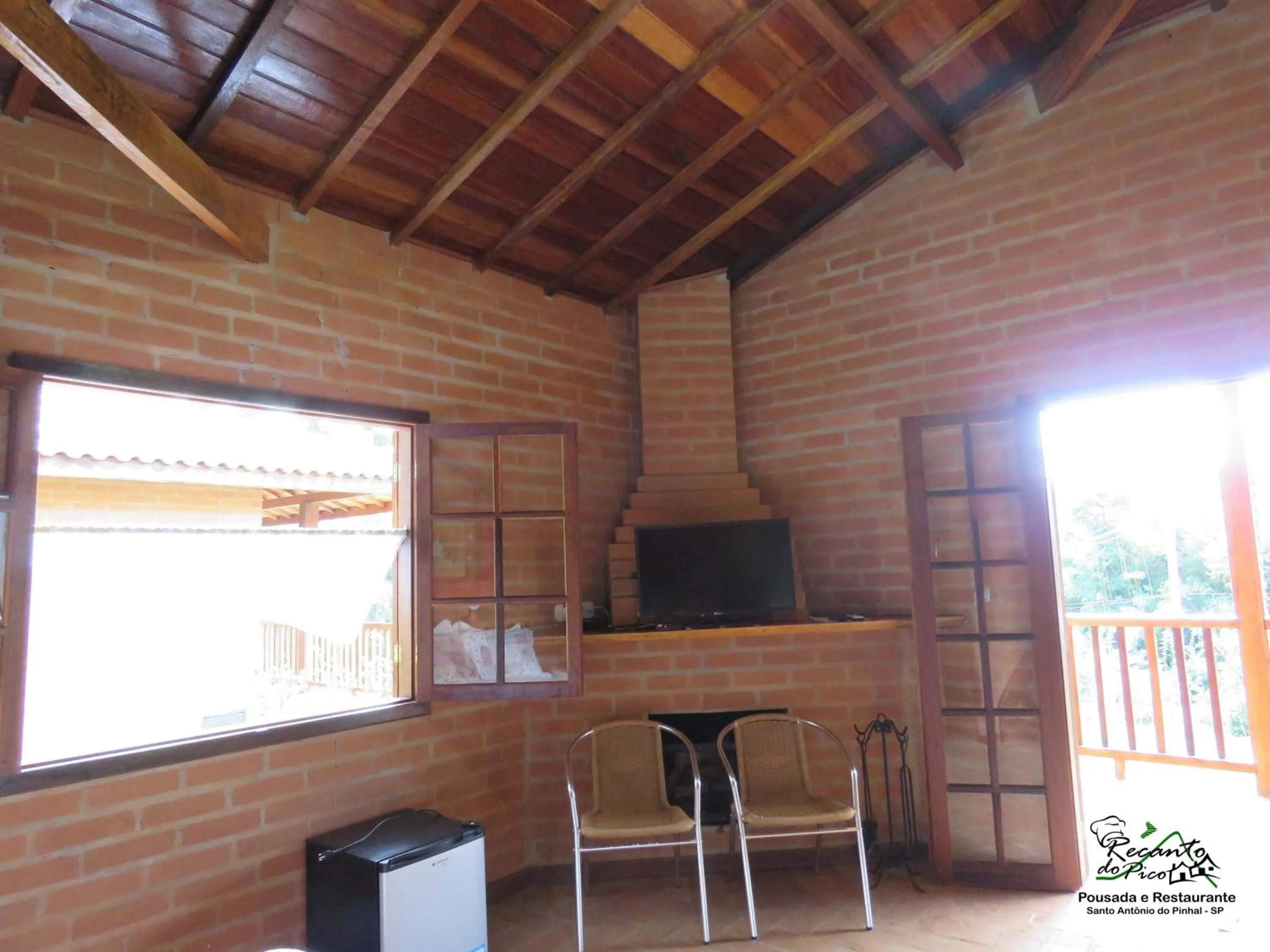Living room in Espaço Recanto do Pico
