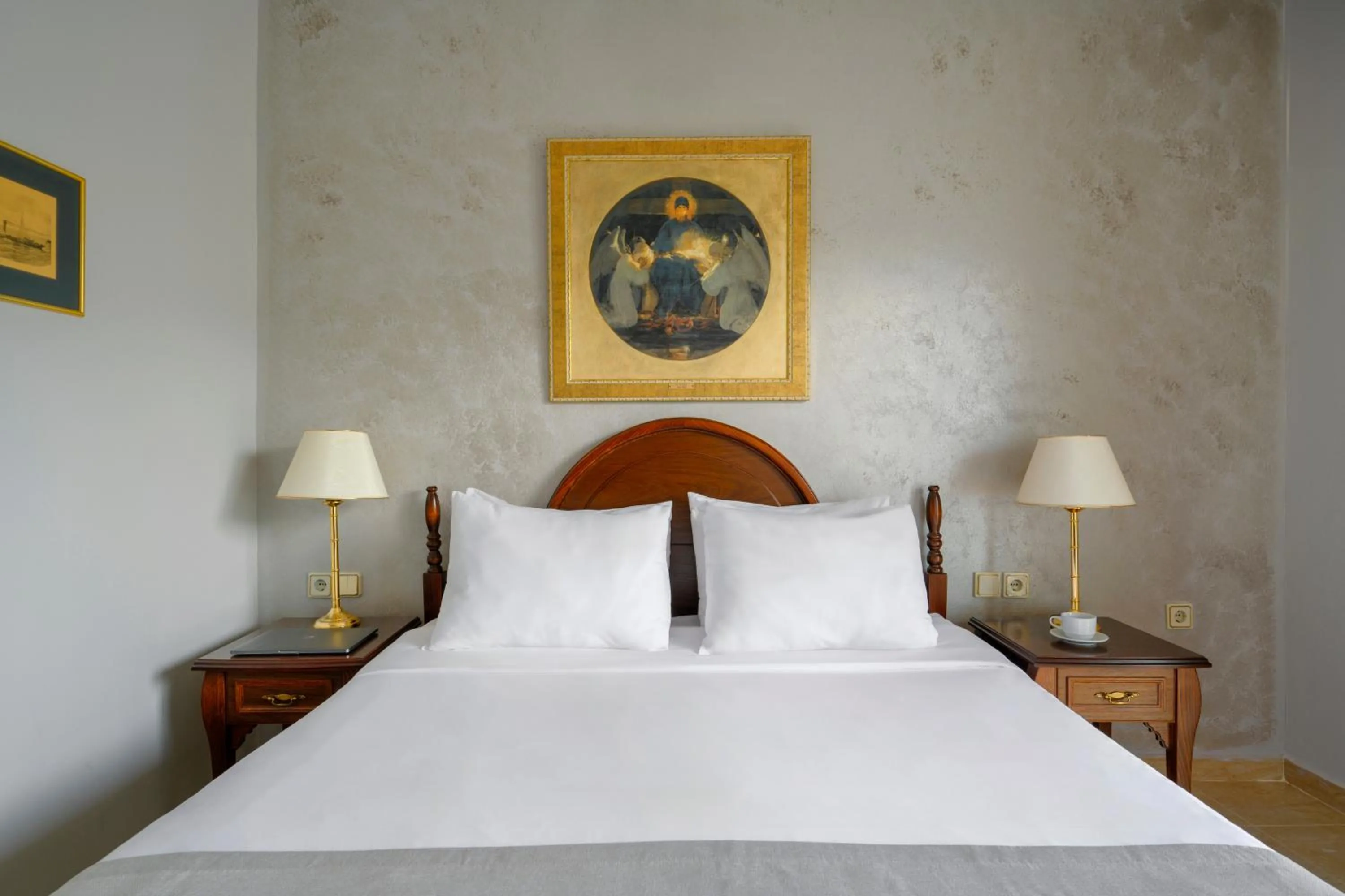 Bed in EONA BEACH RESORT by Greek Pride