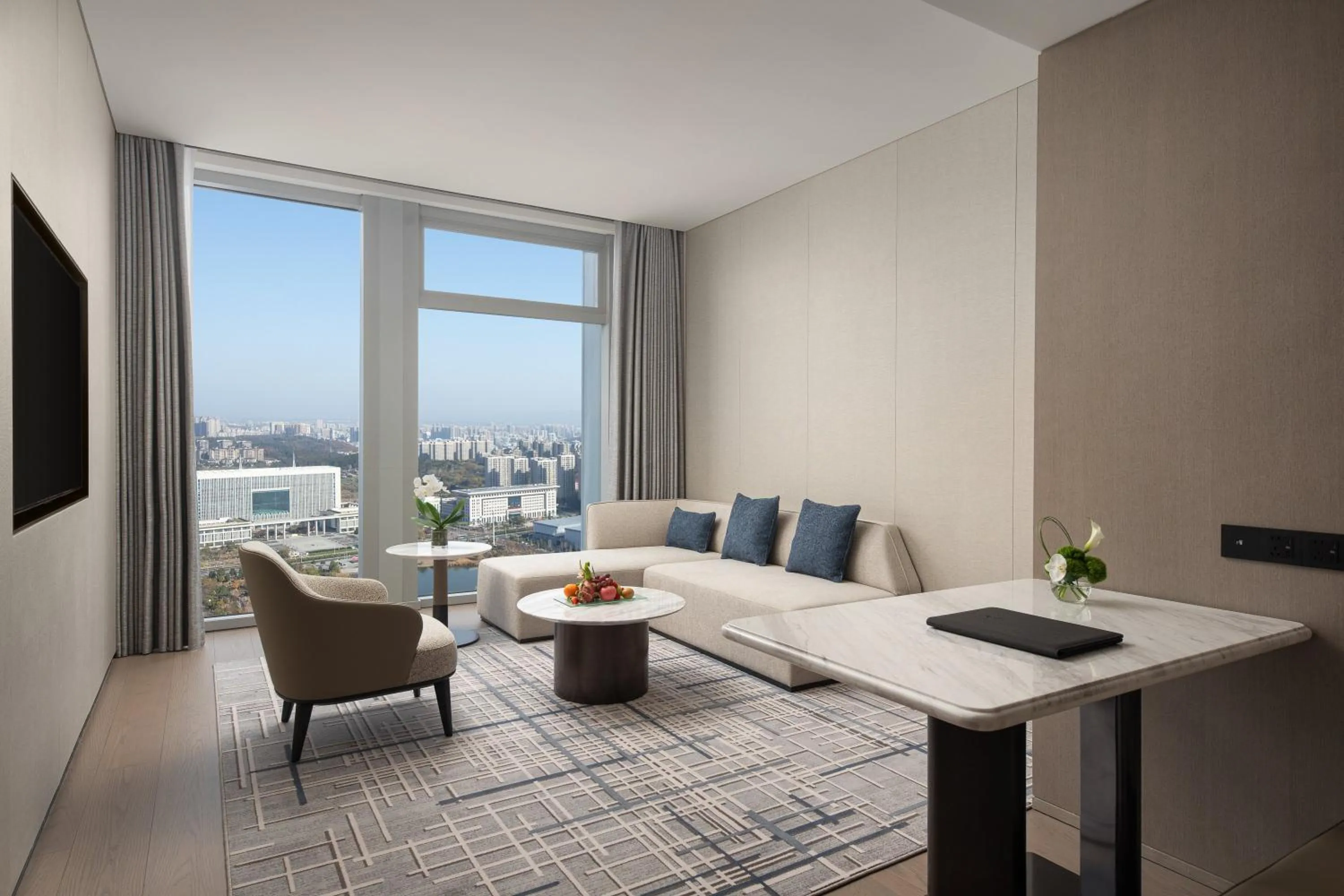 Photo of the whole room in Crowne Plaza Jingmen by IHG