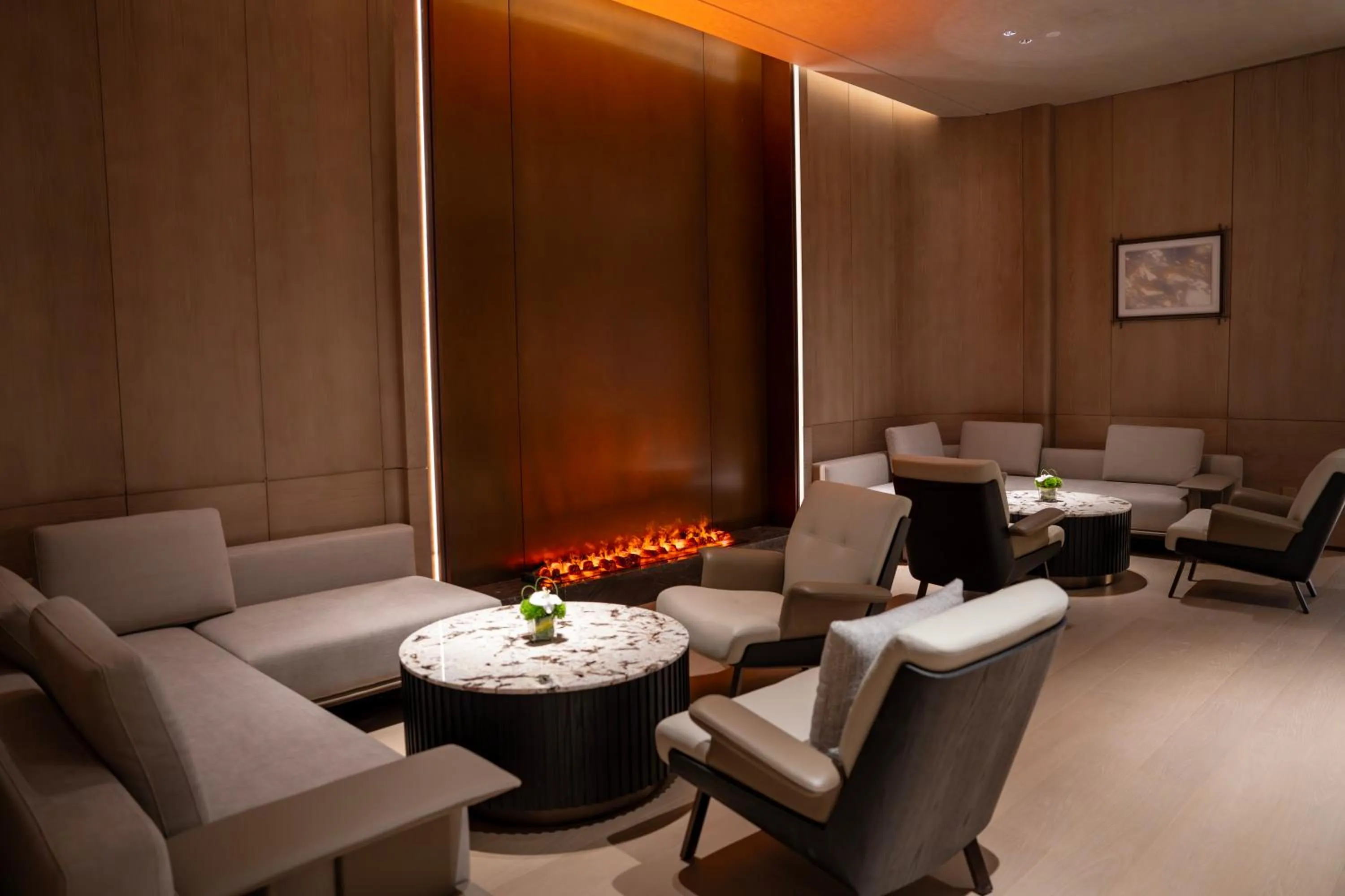 Seating area in Crowne Plaza Jingmen by IHG