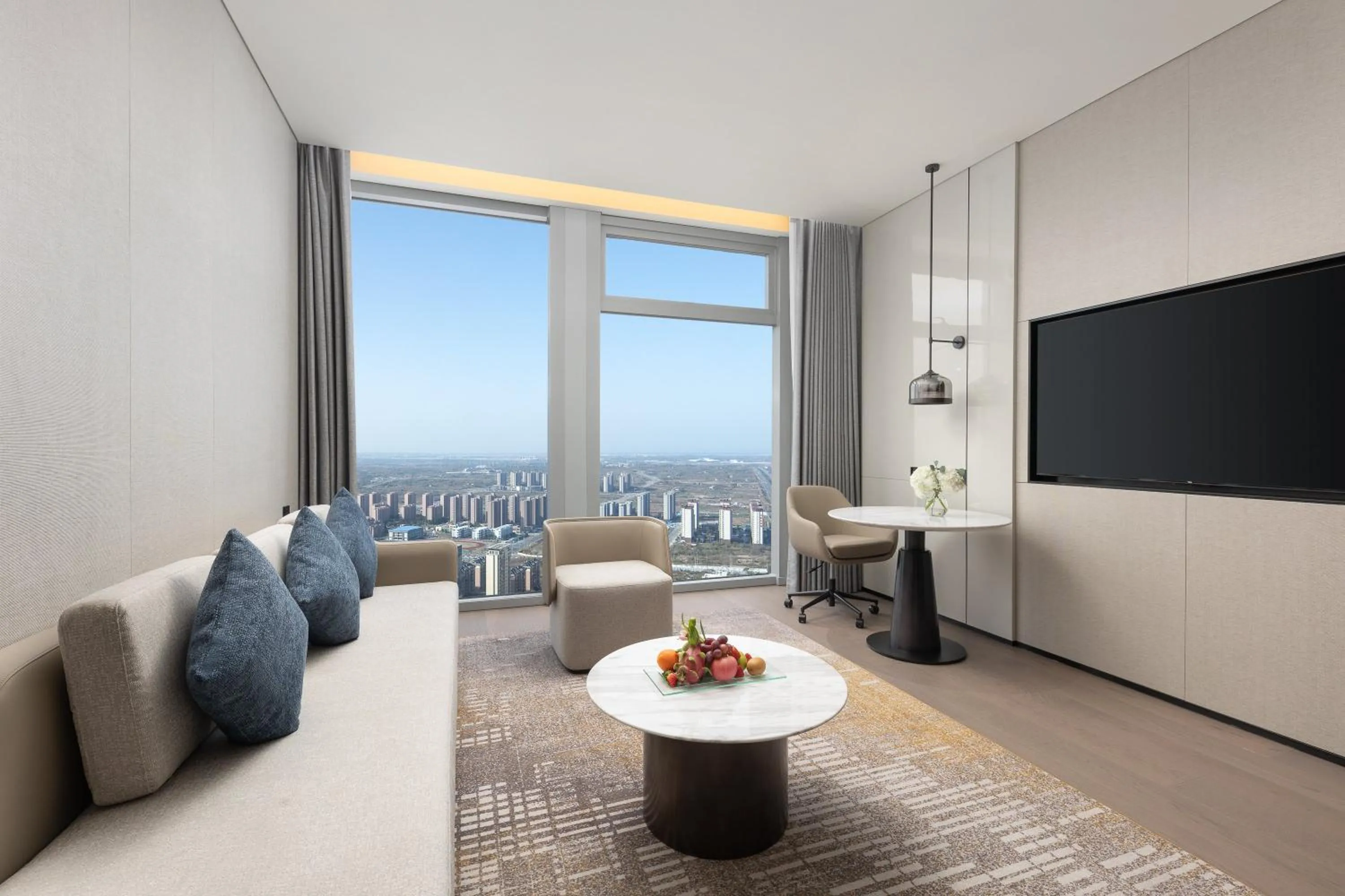 Photo of the whole room in Crowne Plaza Jingmen by IHG