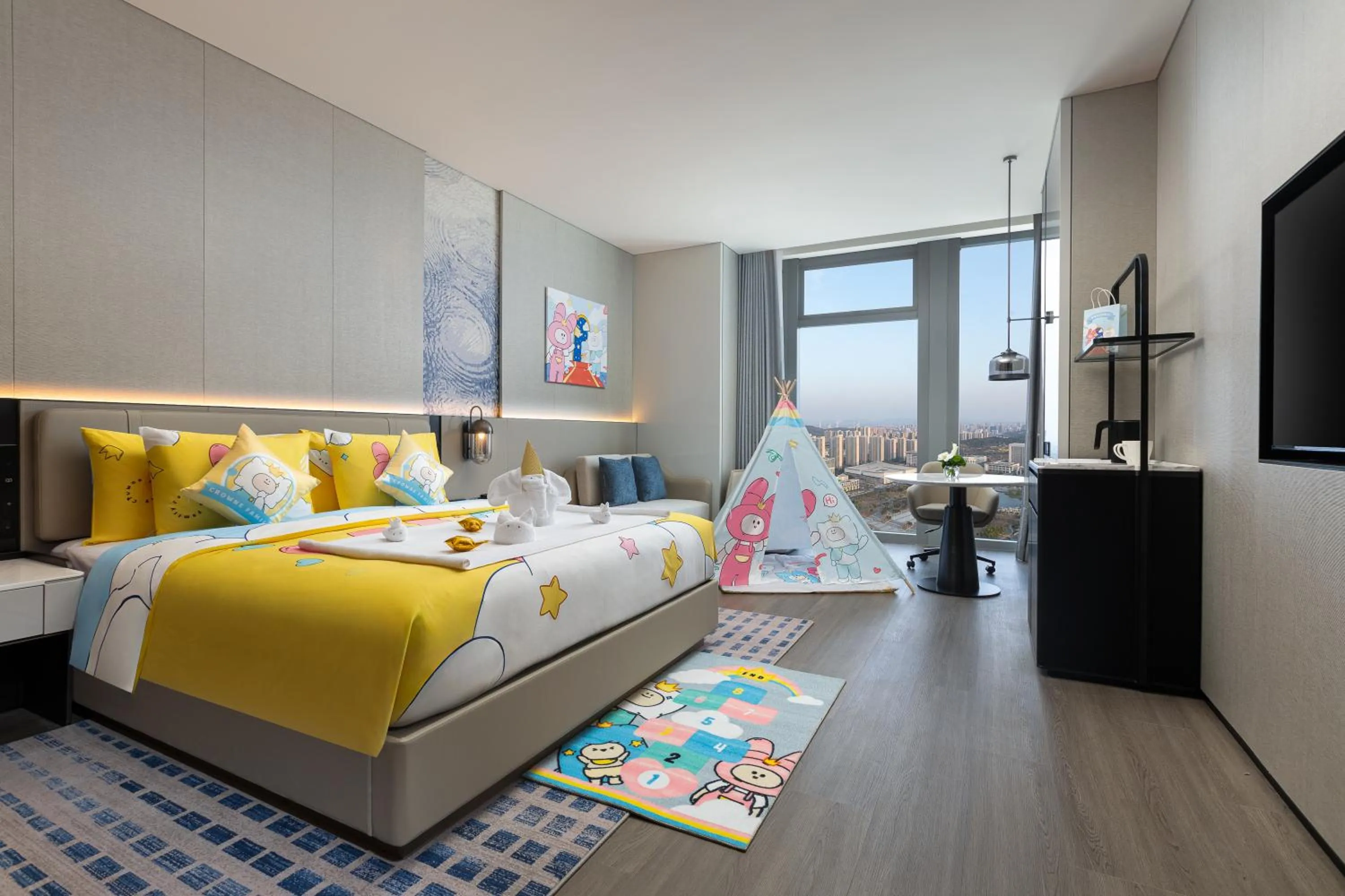 Bed in Crowne Plaza Jingmen by IHG