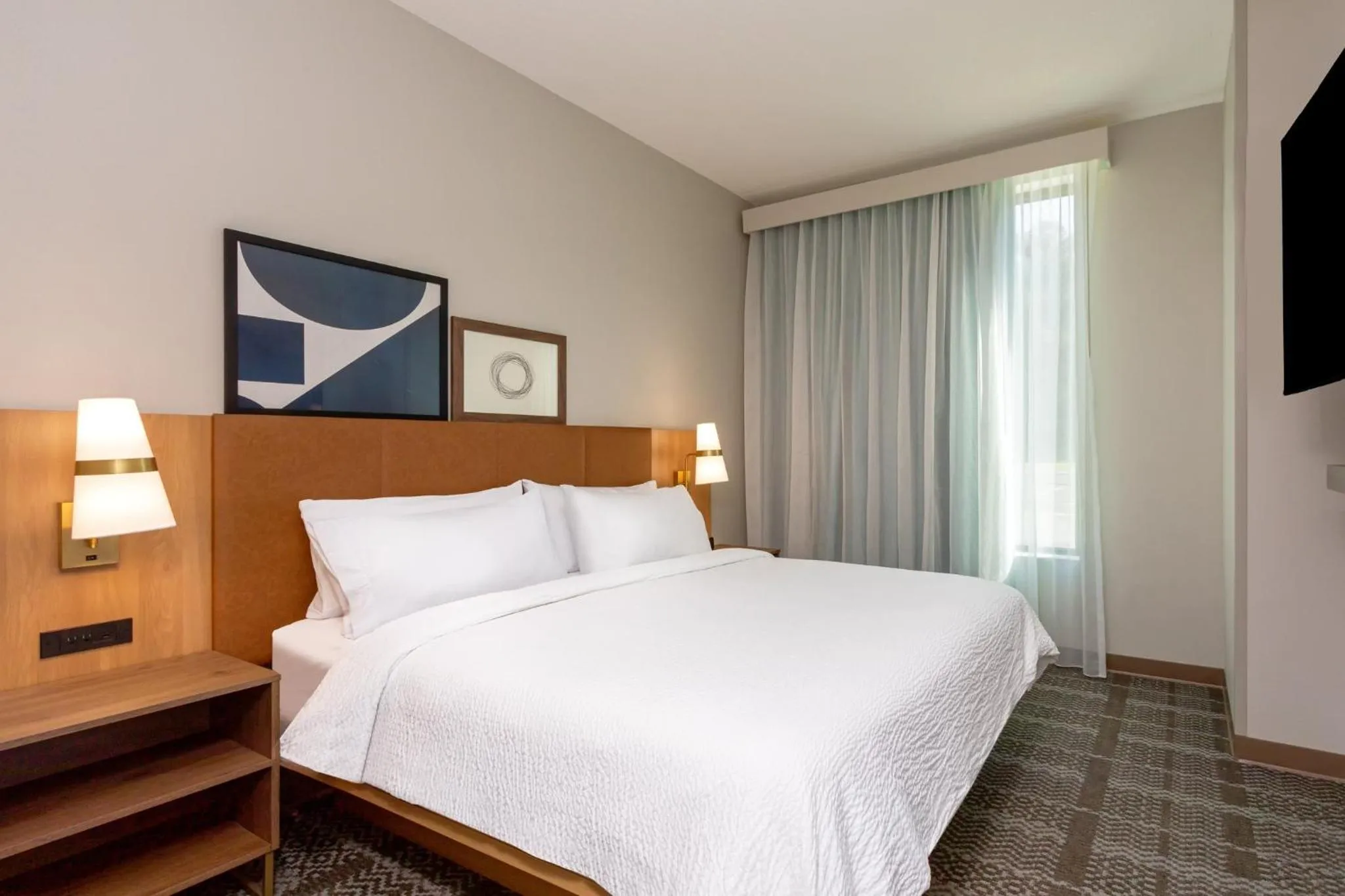 Photo of the whole room, Bed in Staybridge Suites Ocala-near Equestrian-Aquatics by IHG