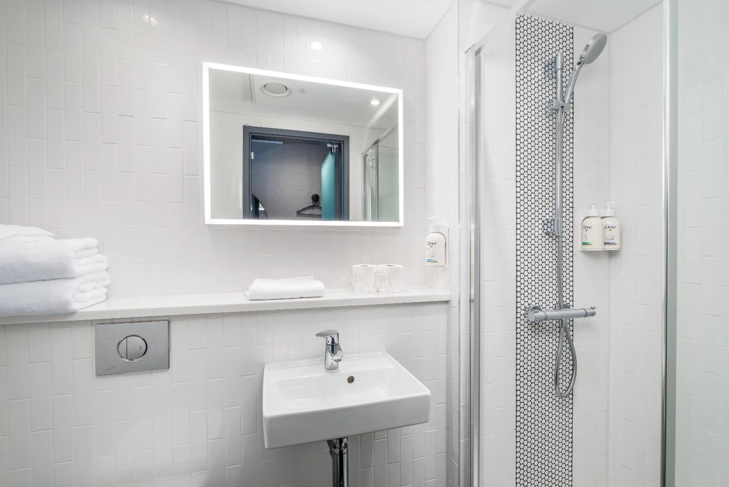 Shower in Point A Hotel Dublin Liberties