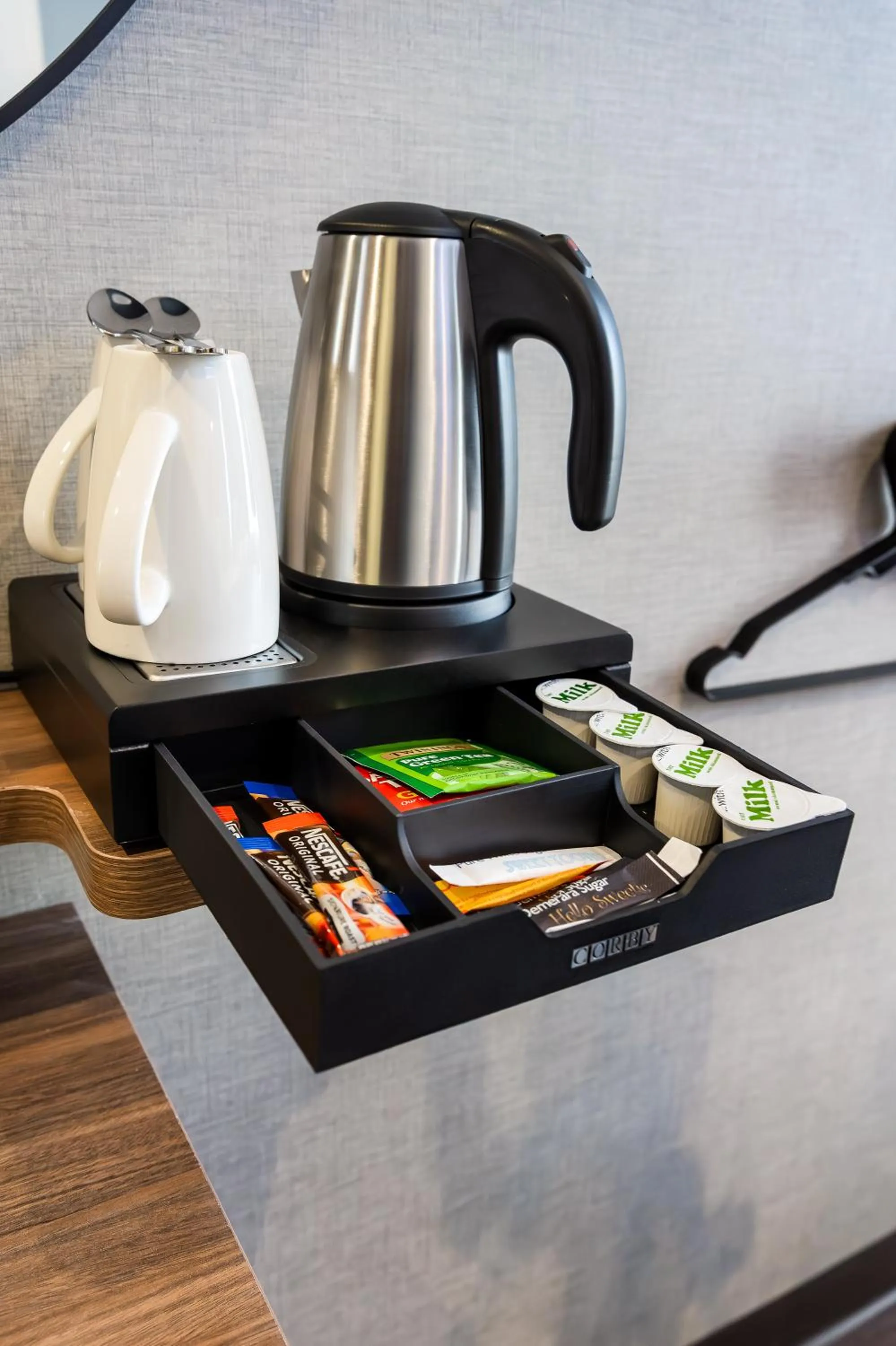 Coffee/tea facilities in Point A Hotel Dublin Liberties