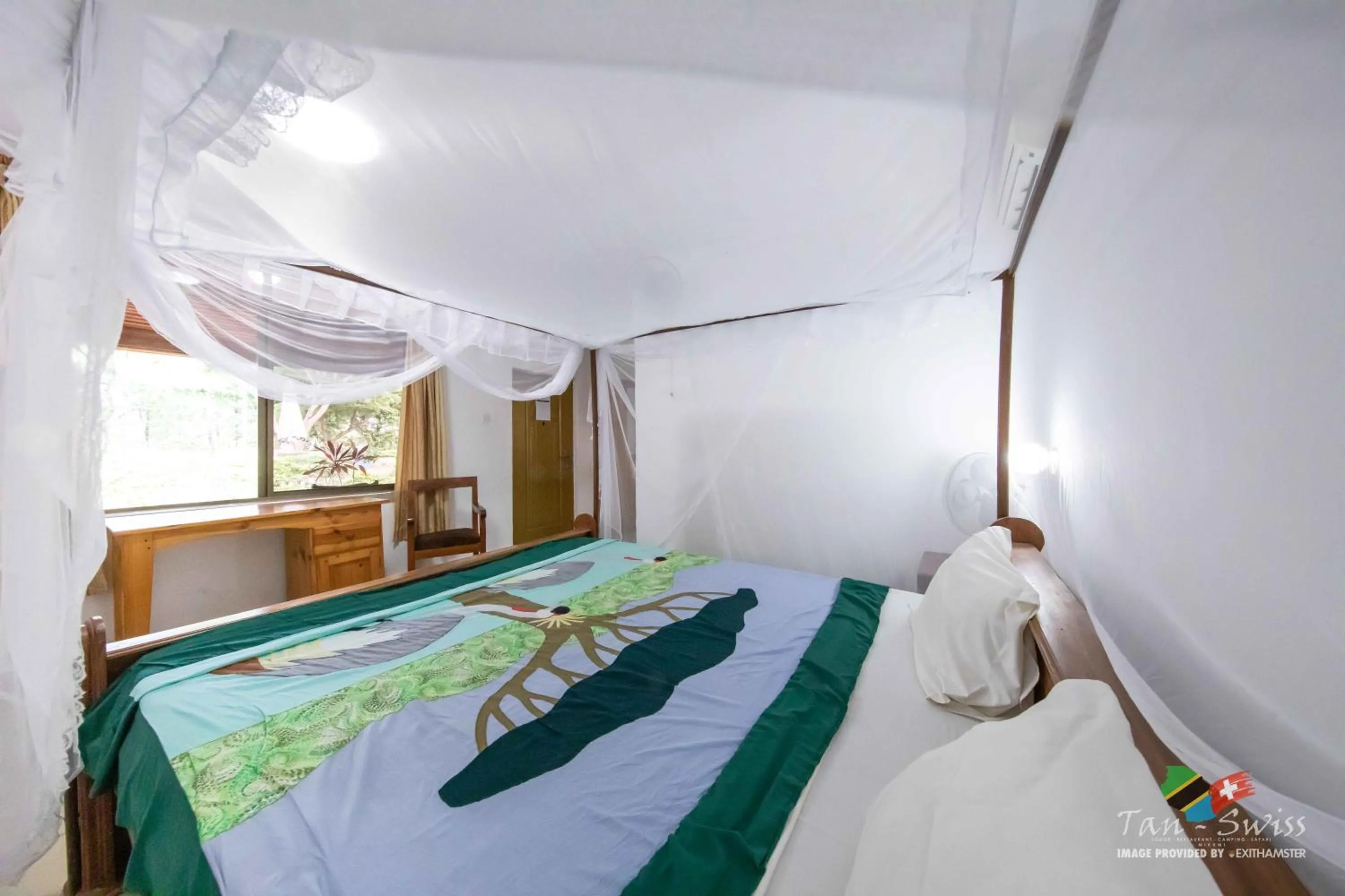 Bed in Tan-Swiss Lodge