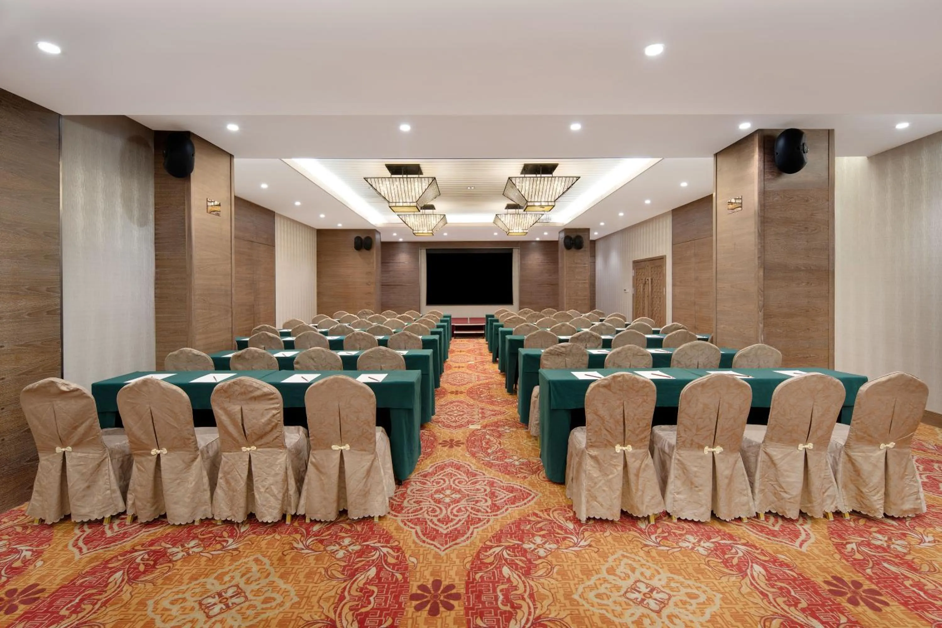 Meeting/conference room in Grand Mercure Kunming South