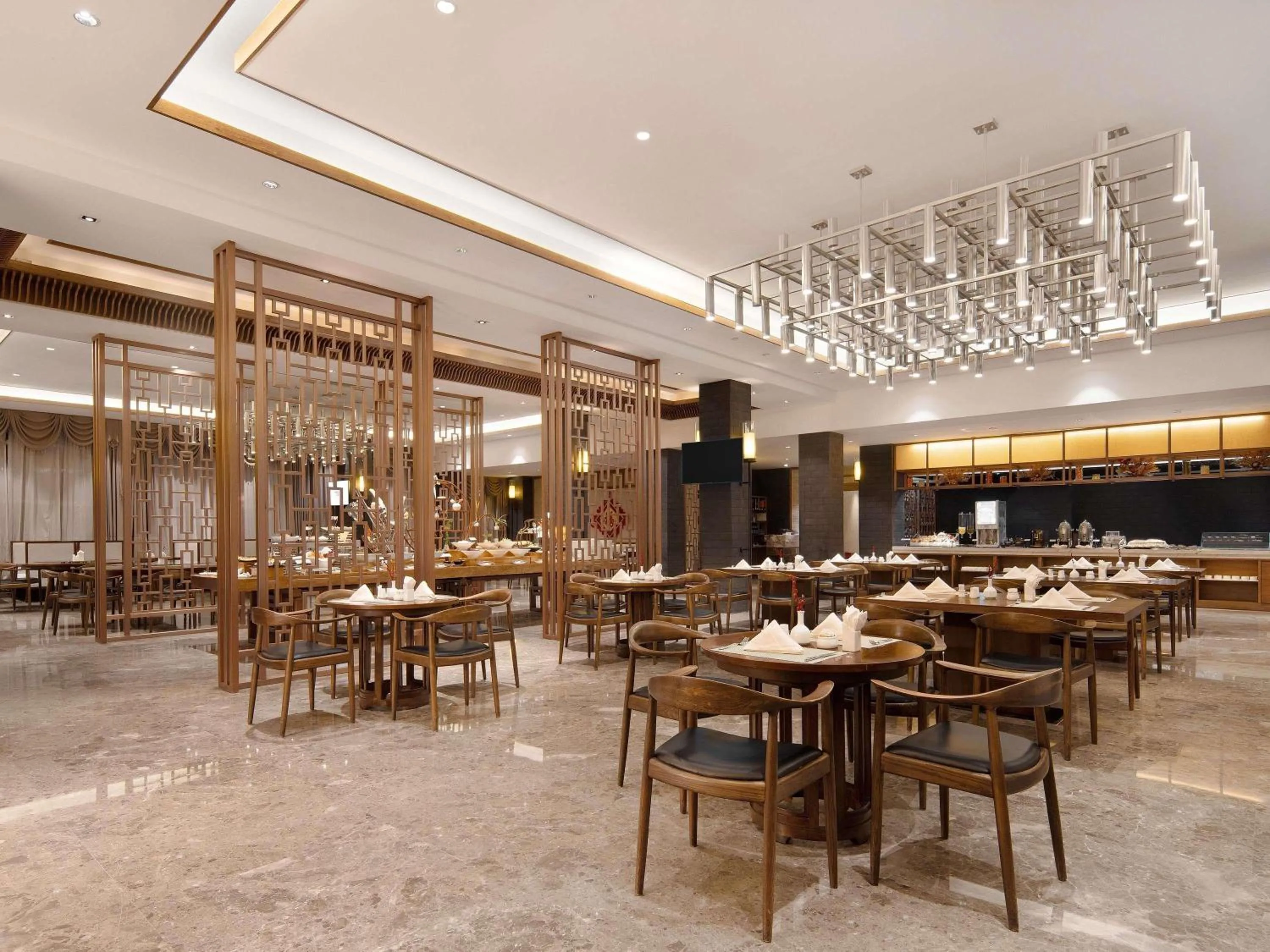 Restaurant/places to eat in Grand Mercure Kunming South