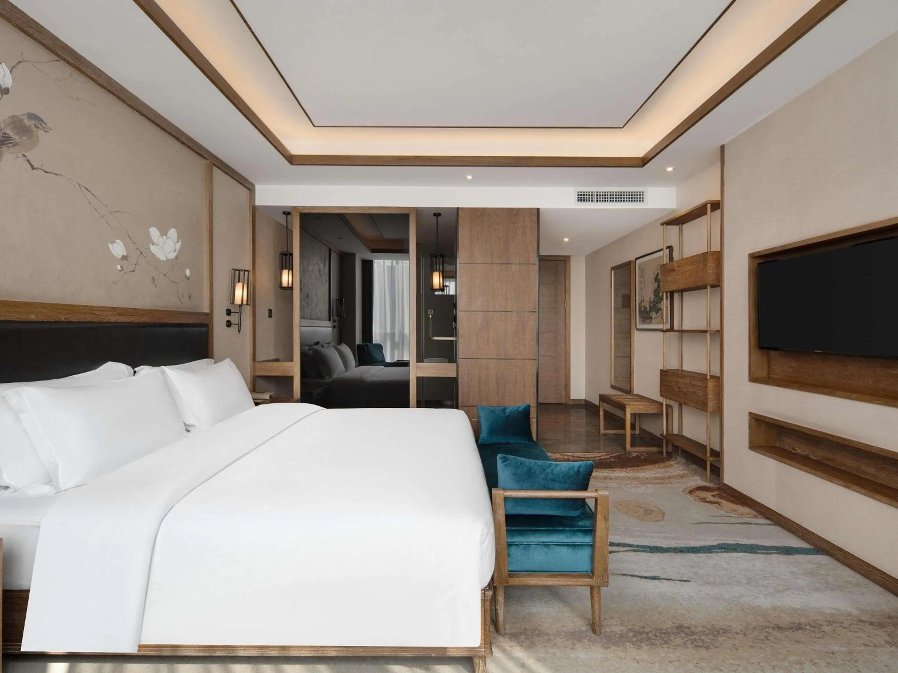 Bedroom, Bed in Grand Mercure Kunming South