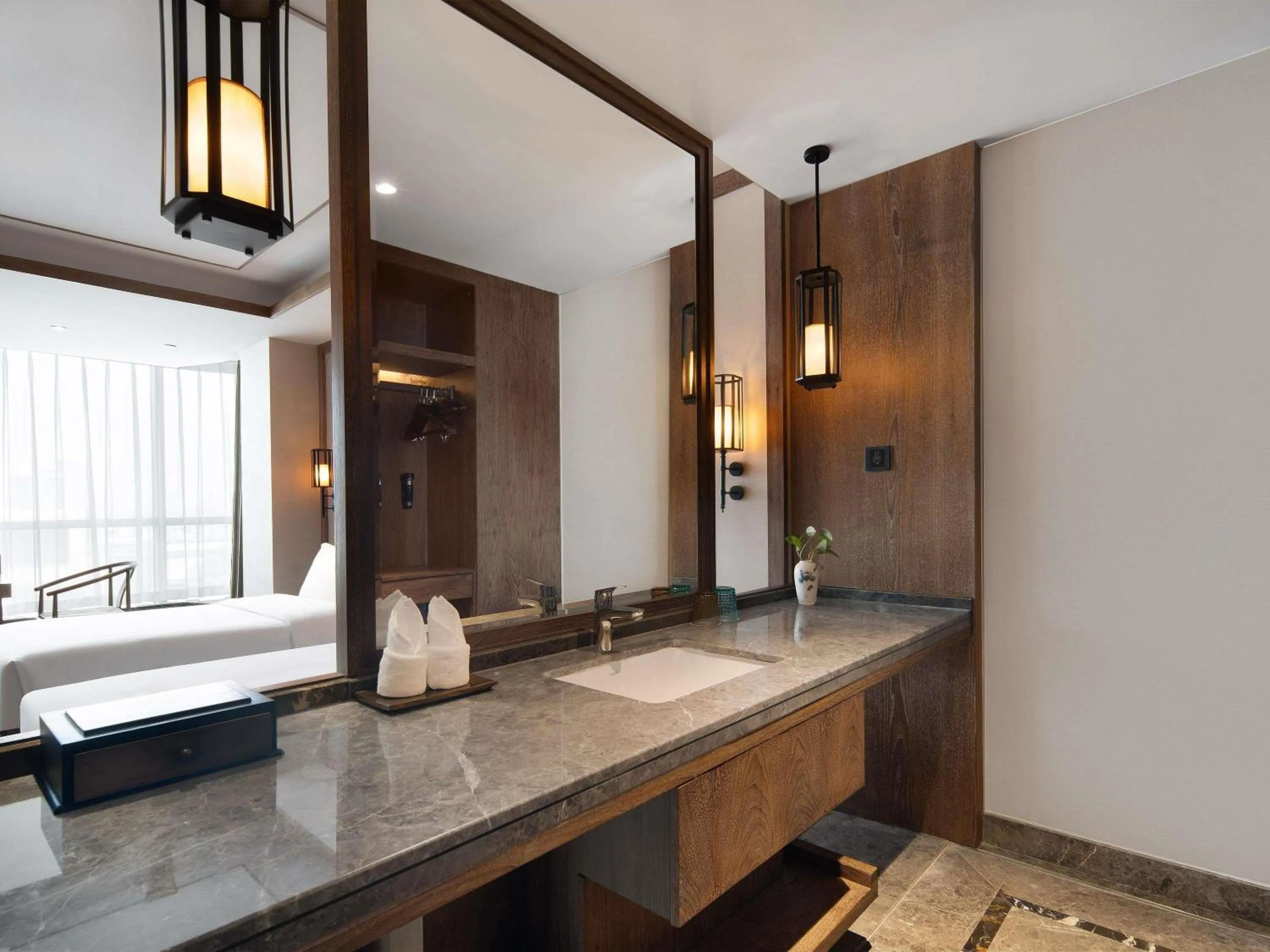 Bedroom in Grand Mercure Kunming South