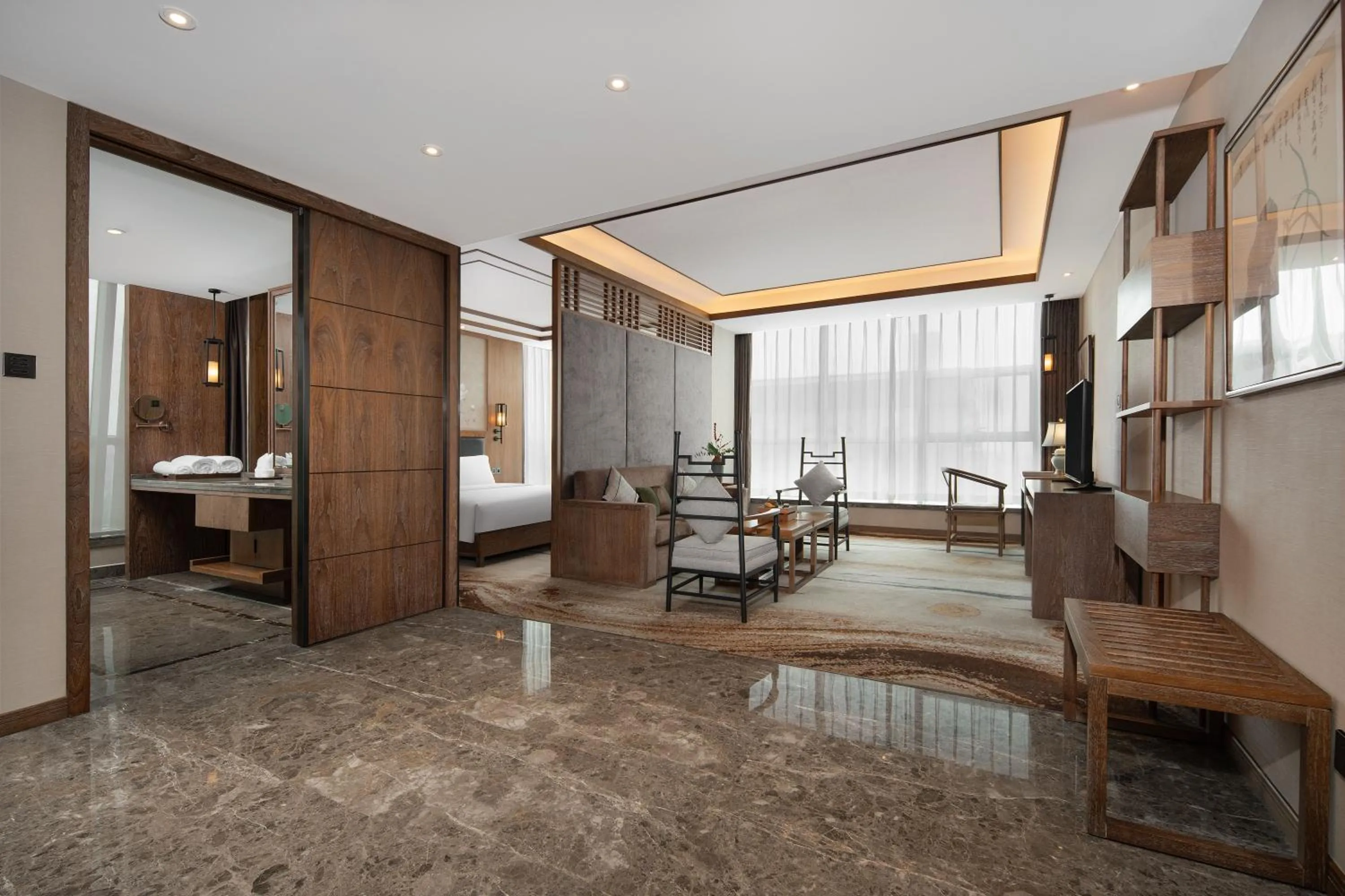 Living room, Bed in Grand Mercure Kunming South