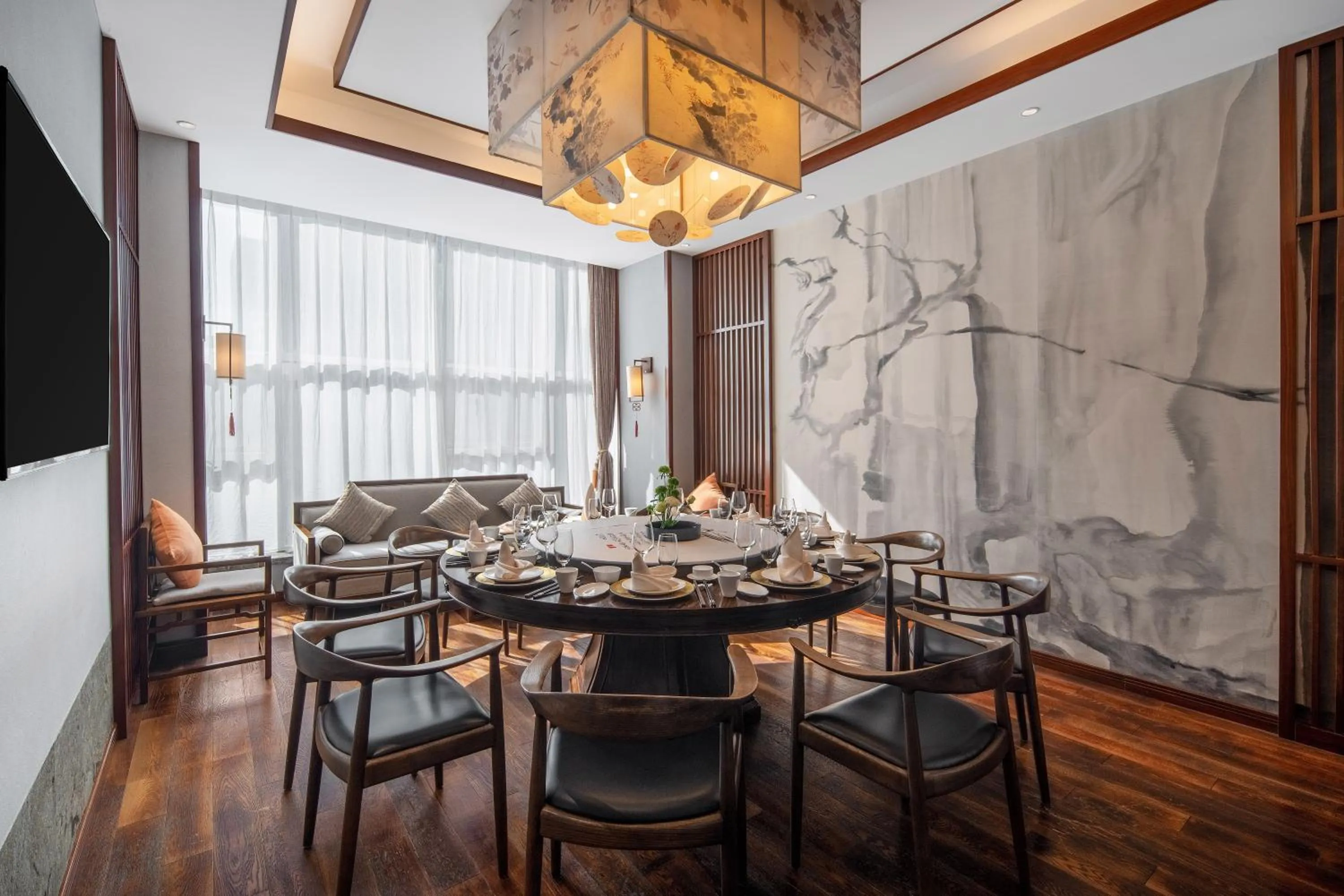 Restaurant/places to eat in Grand Mercure Kunming South