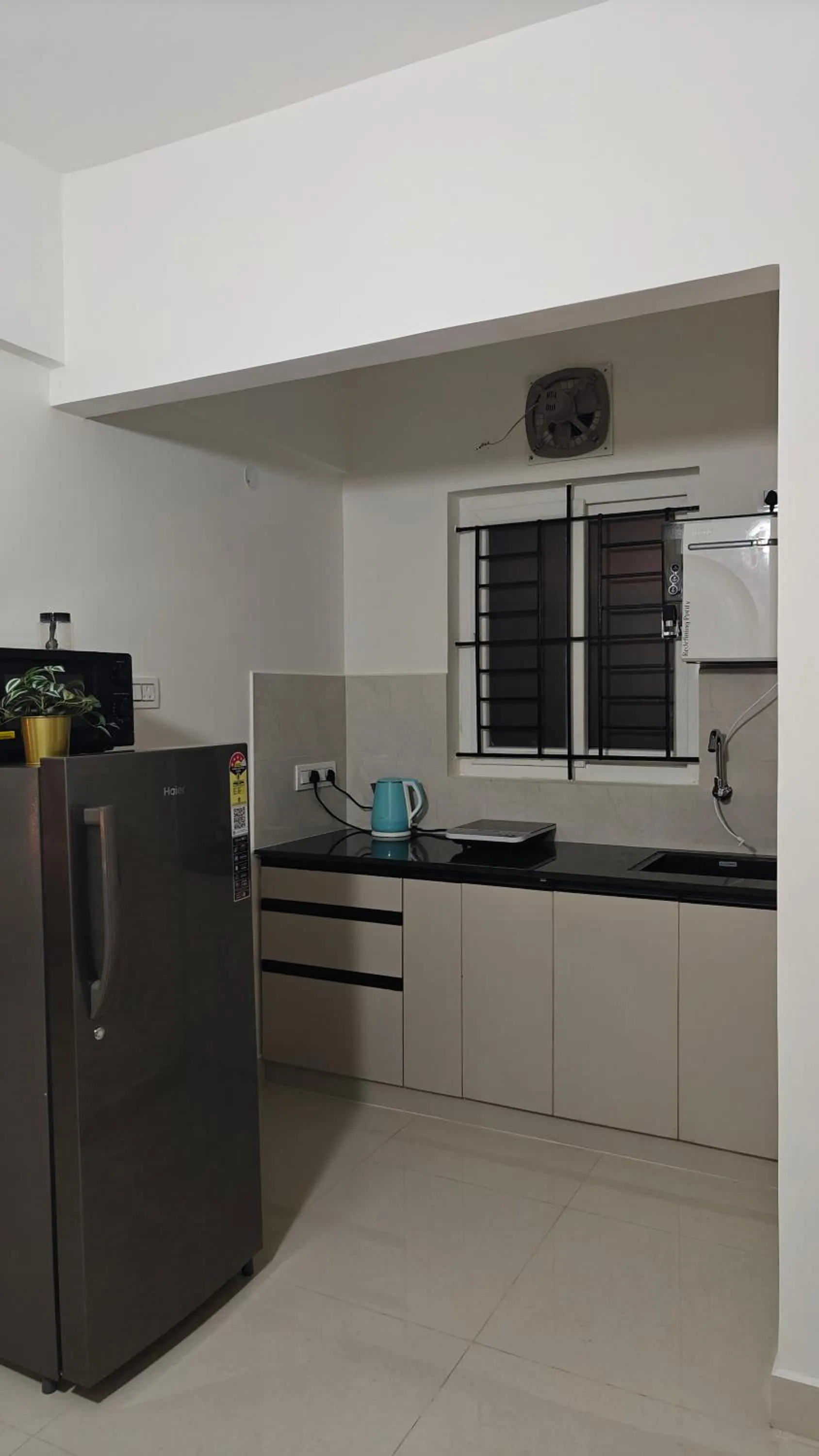 3 Home Tales (Brookefield)