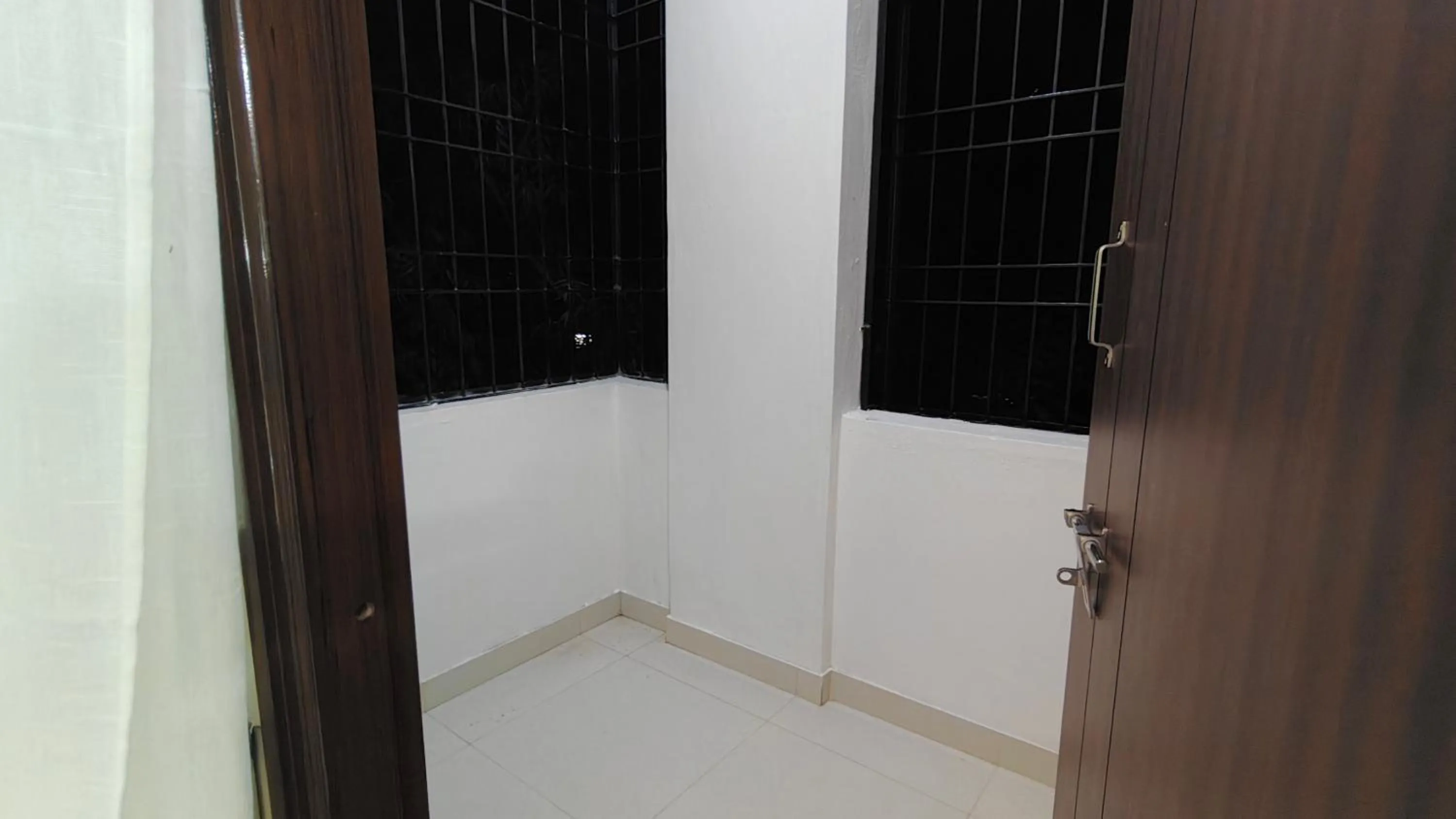 3 Home Tales (Brookefield)