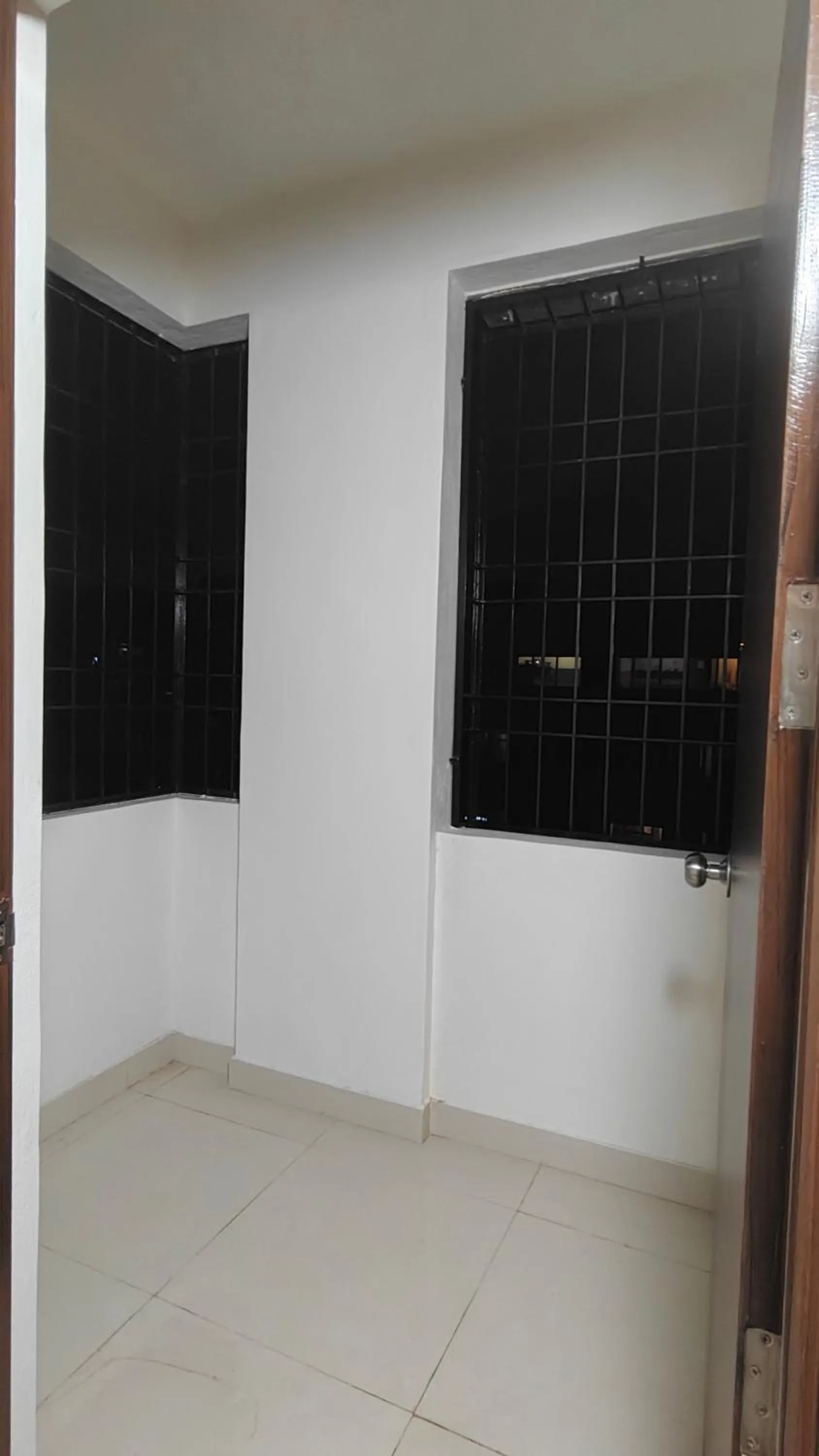 3 Home Tales (Brookefield)