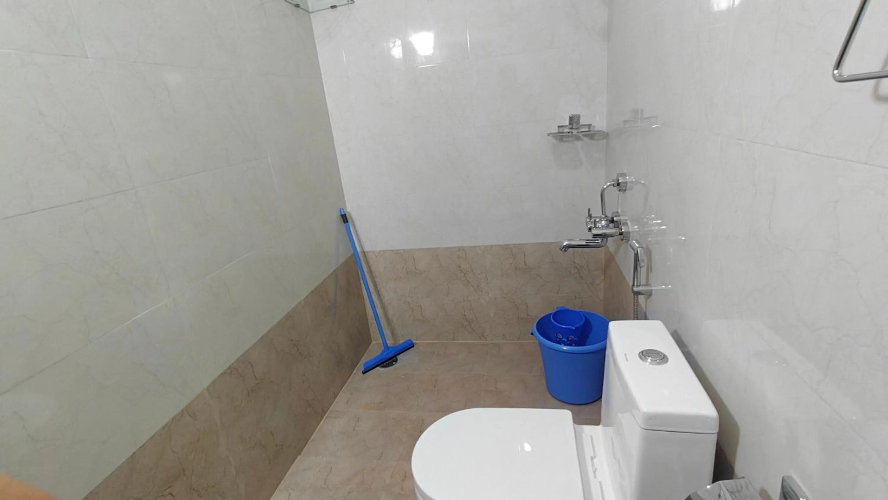 3 Home Tales (Brookefield)