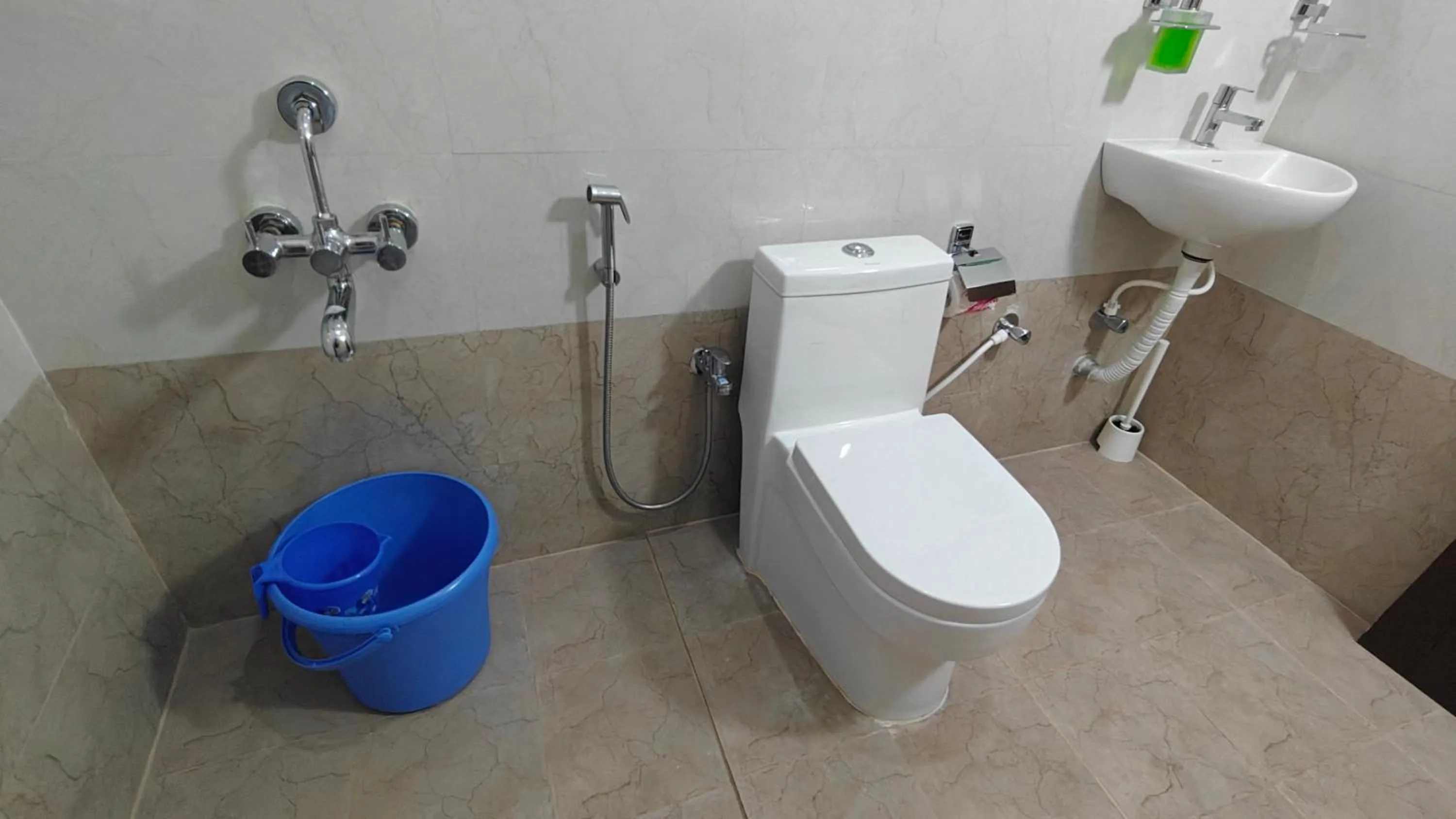 3 Home Tales (Brookefield)