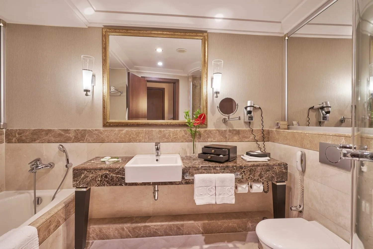 Toilet in Calista Luxury Resort