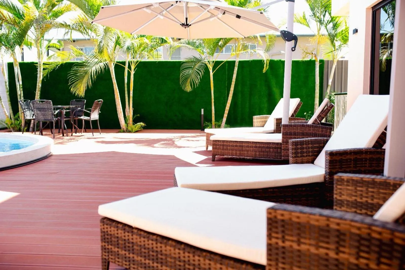 Swimming pool in Hibiscus Suites And Residences