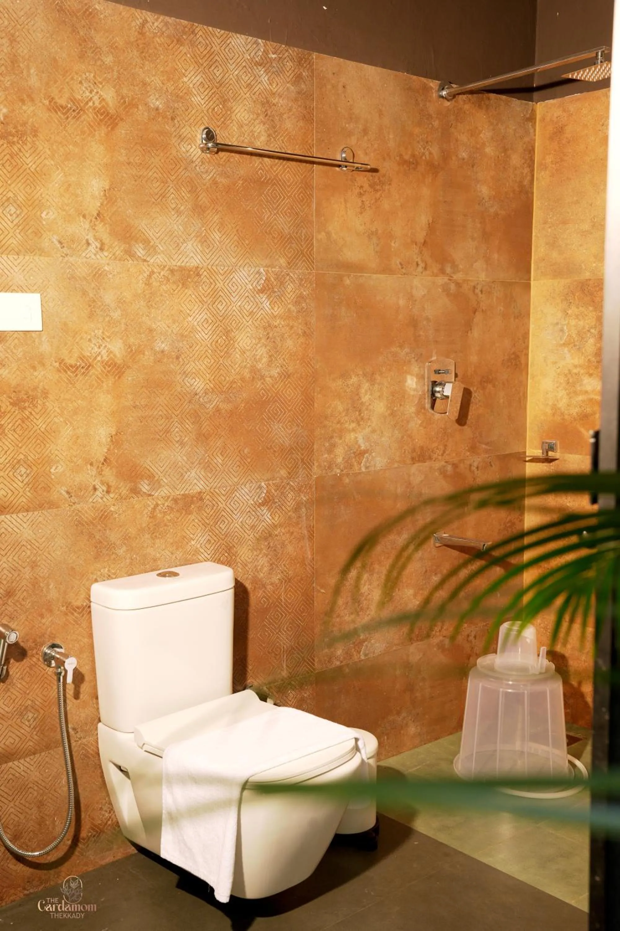 Toilet in Ela Luxury Stay