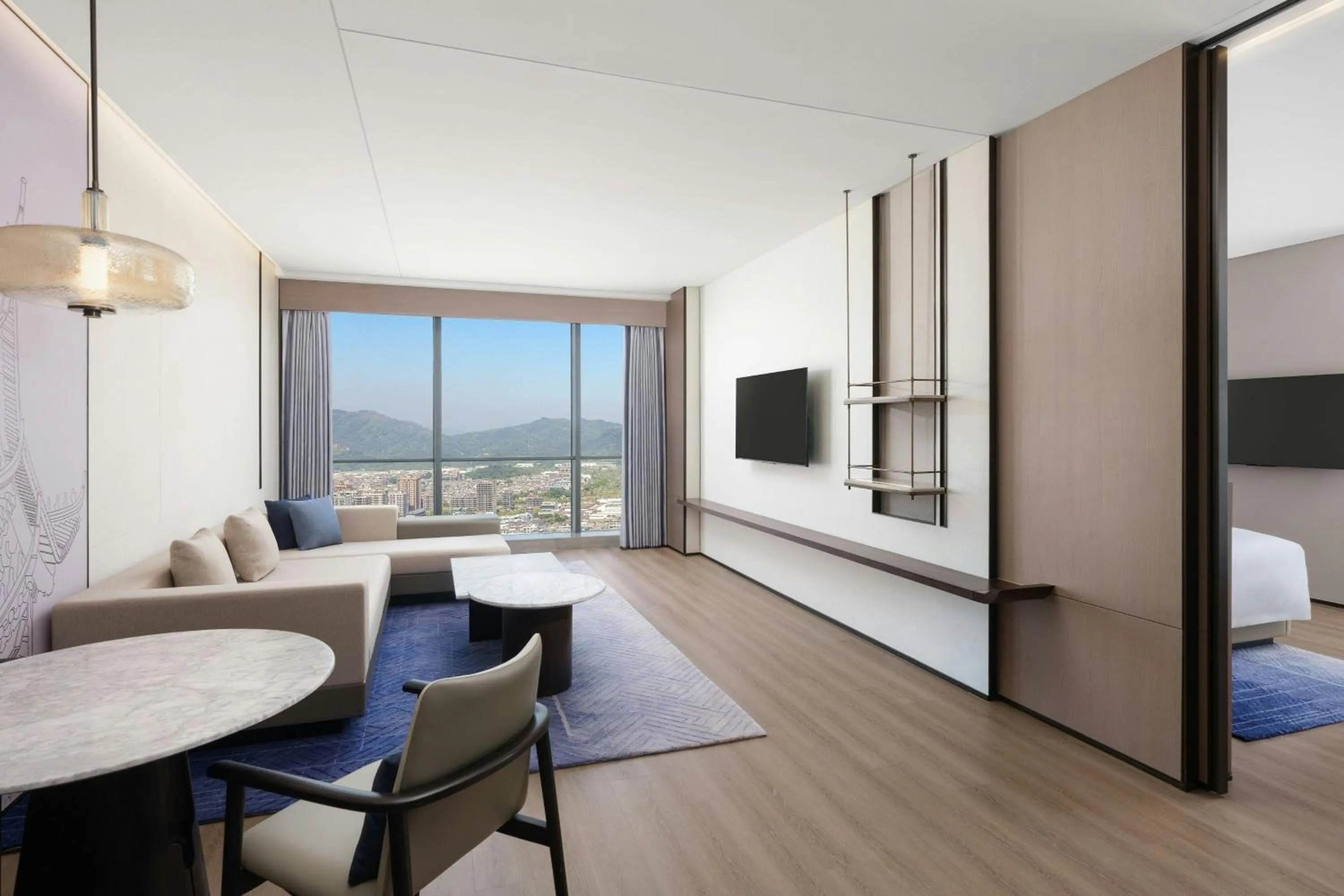 Photo of the whole room, Bed in Jieyang Marriott Hotel