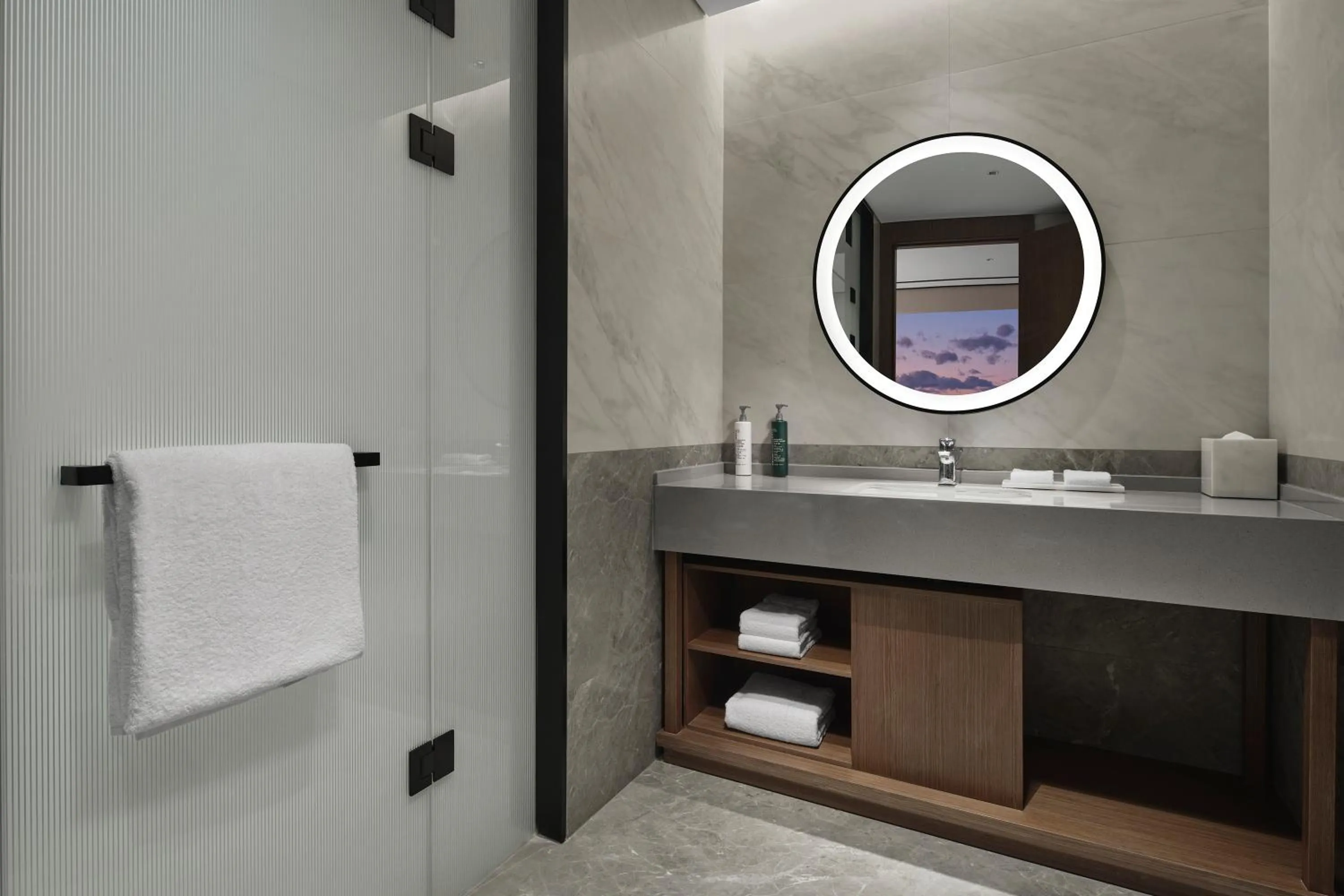 Bathroom in Hilton Garden Inn Beijing Yizhuang