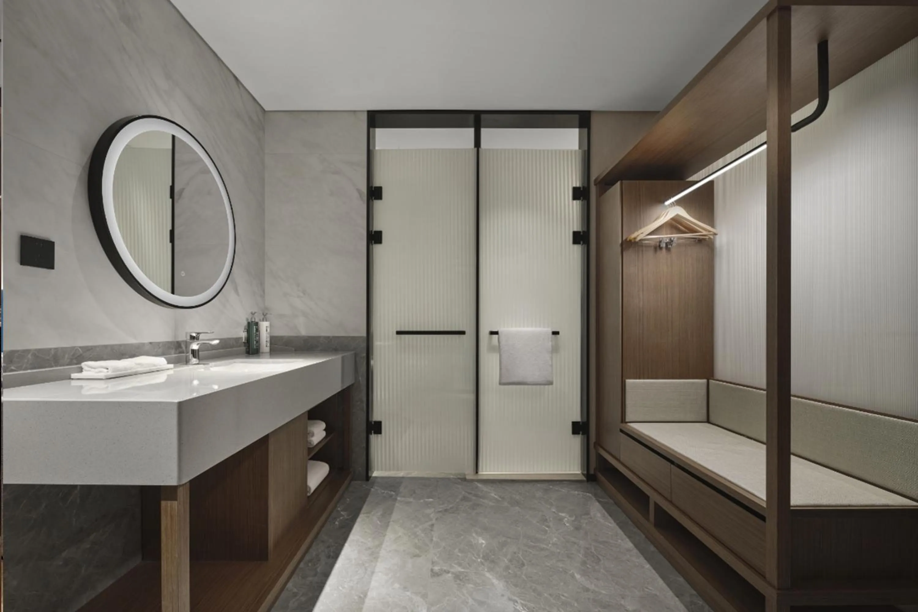 Toilet, Bed in Hilton Garden Inn Beijing Yizhuang