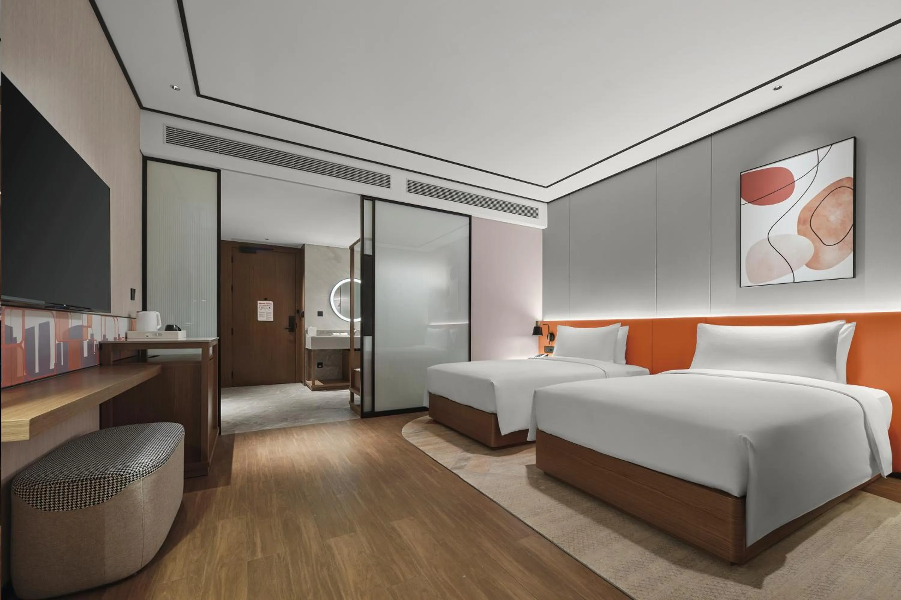 Photo of the whole room, Bed in Hilton Garden Inn Beijing Yizhuang