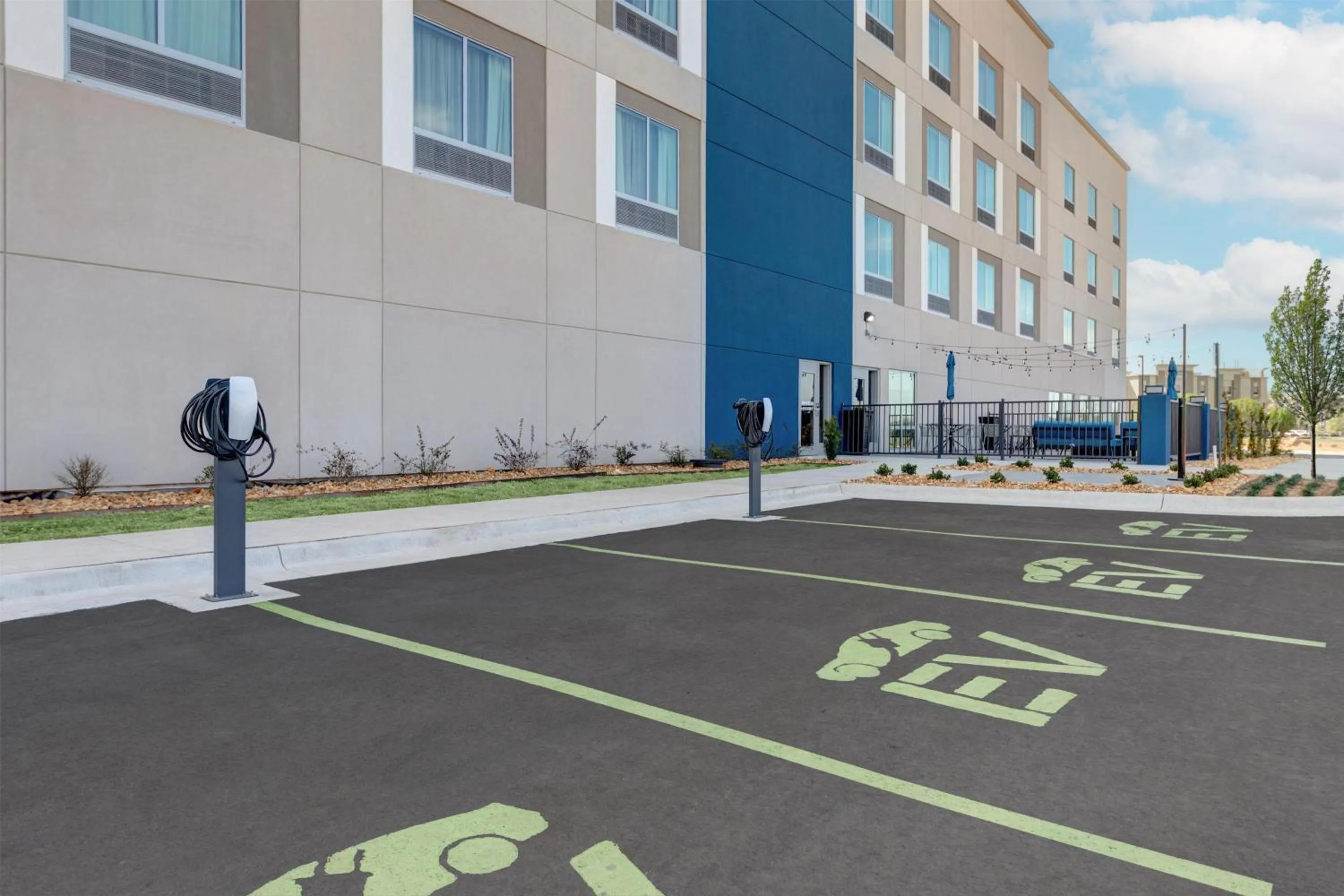 Property building in Hampton Inn & Suites by Hilton Little Rock Airport