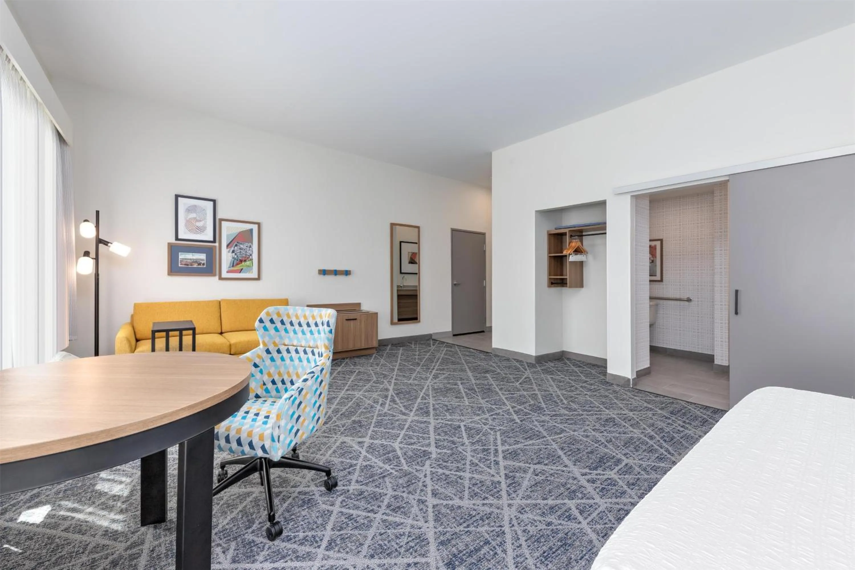 Bedroom, Bed in Hampton Inn & Suites by Hilton Little Rock Airport