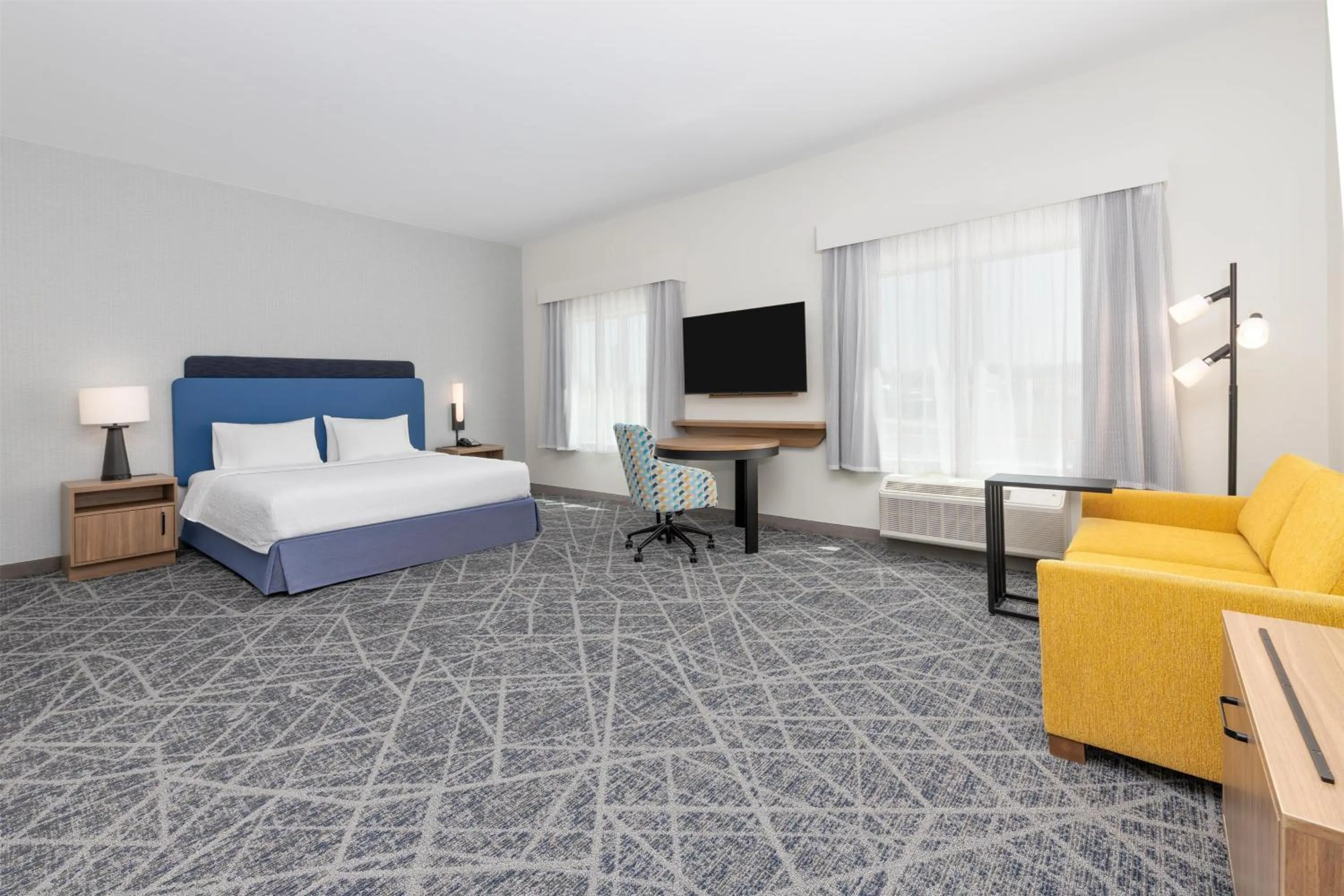 Bedroom, Bed in Hampton Inn & Suites by Hilton Little Rock Airport