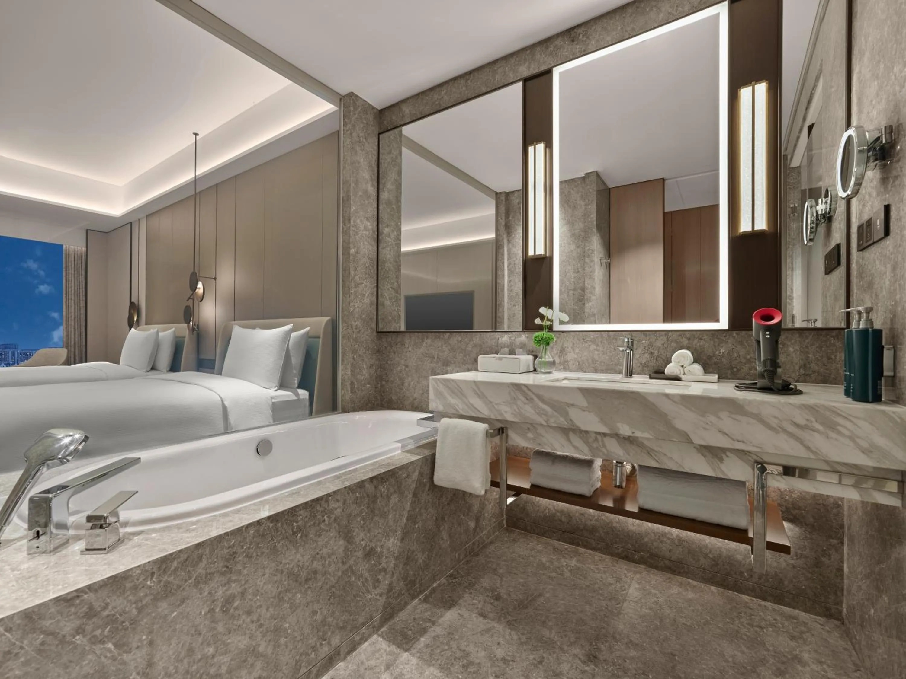 Bathroom in Hilton Shanghai Greater Hongqiao