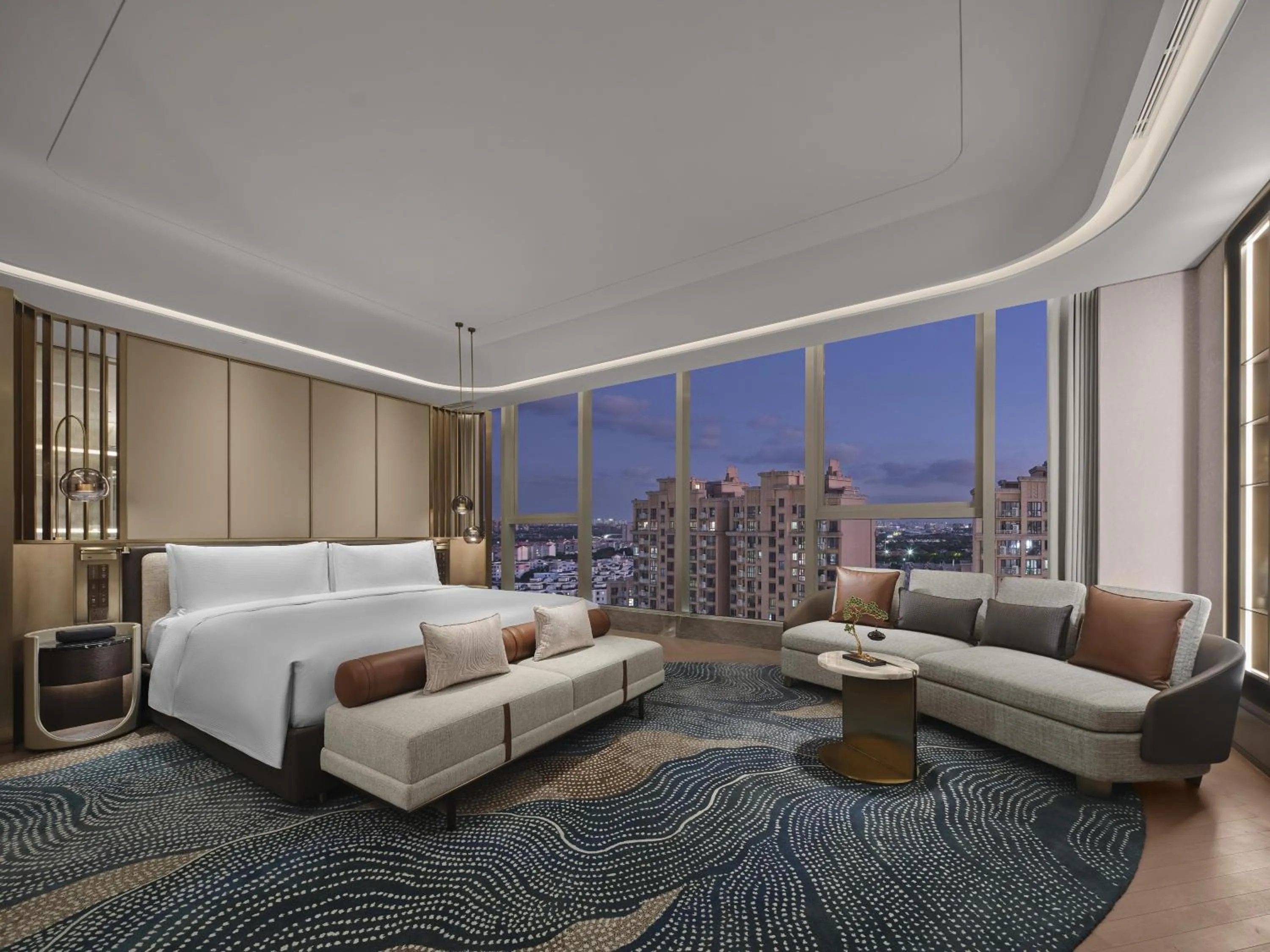 View (from property/room), Bed in Hilton Shanghai Greater Hongqiao