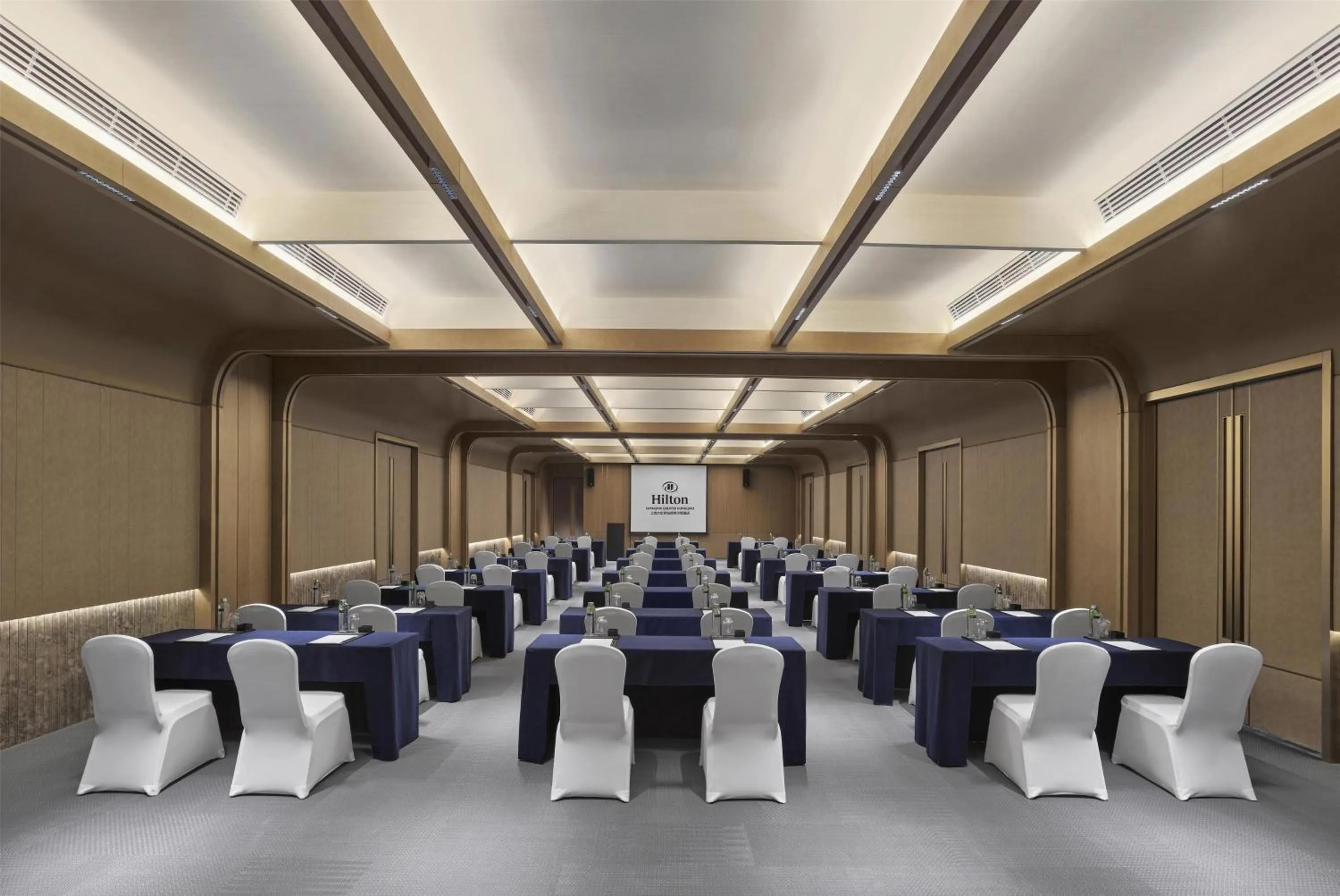 Meeting/conference room in Hilton Shanghai Greater Hongqiao