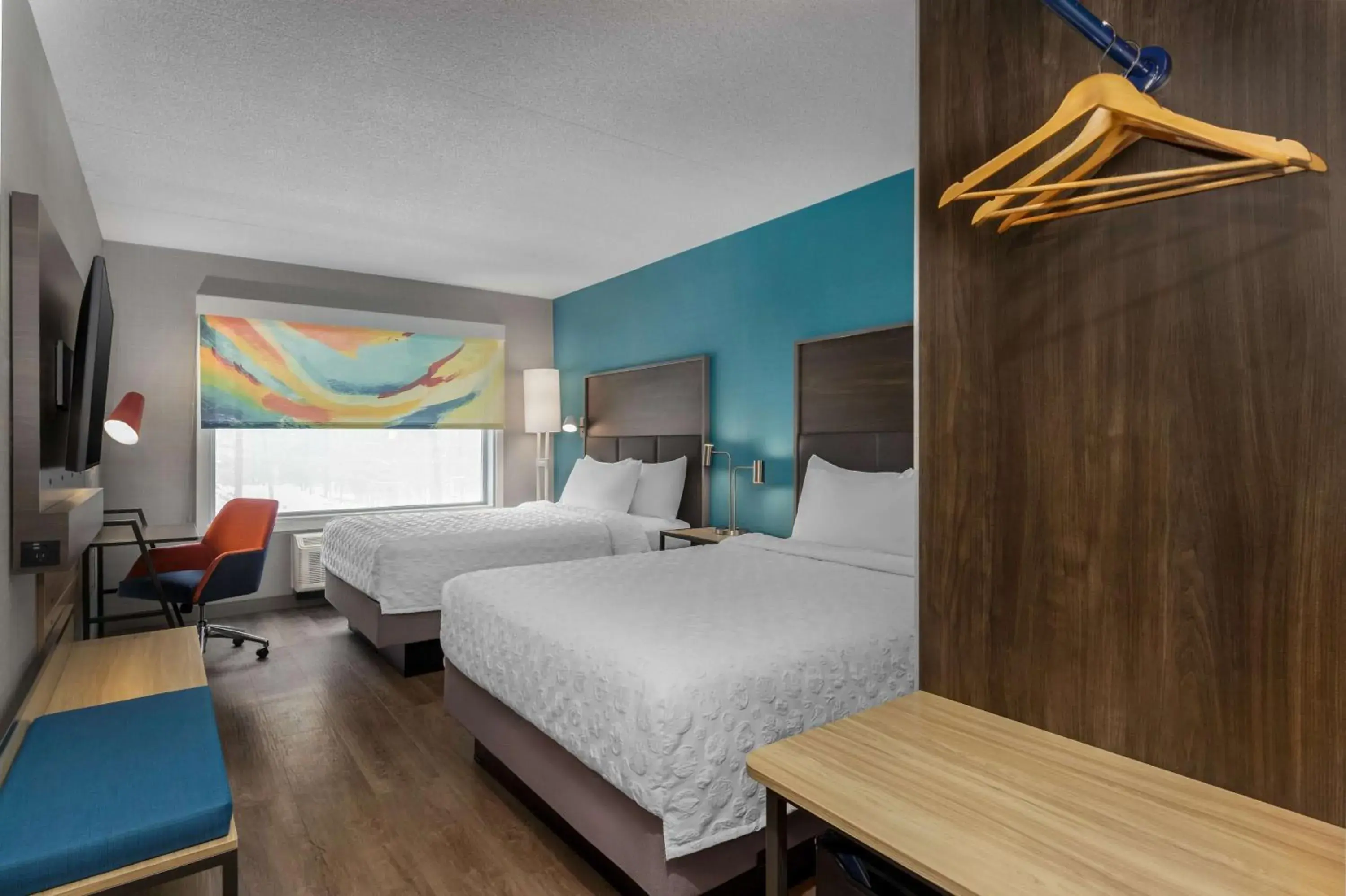 Queen Room with Two Queen Beds - Mobility Access in Tru By Hilton Bracebridge, On Queen Room with Two Queen Beds - Mobility Access in Tru By Hilton Bracebridge, On