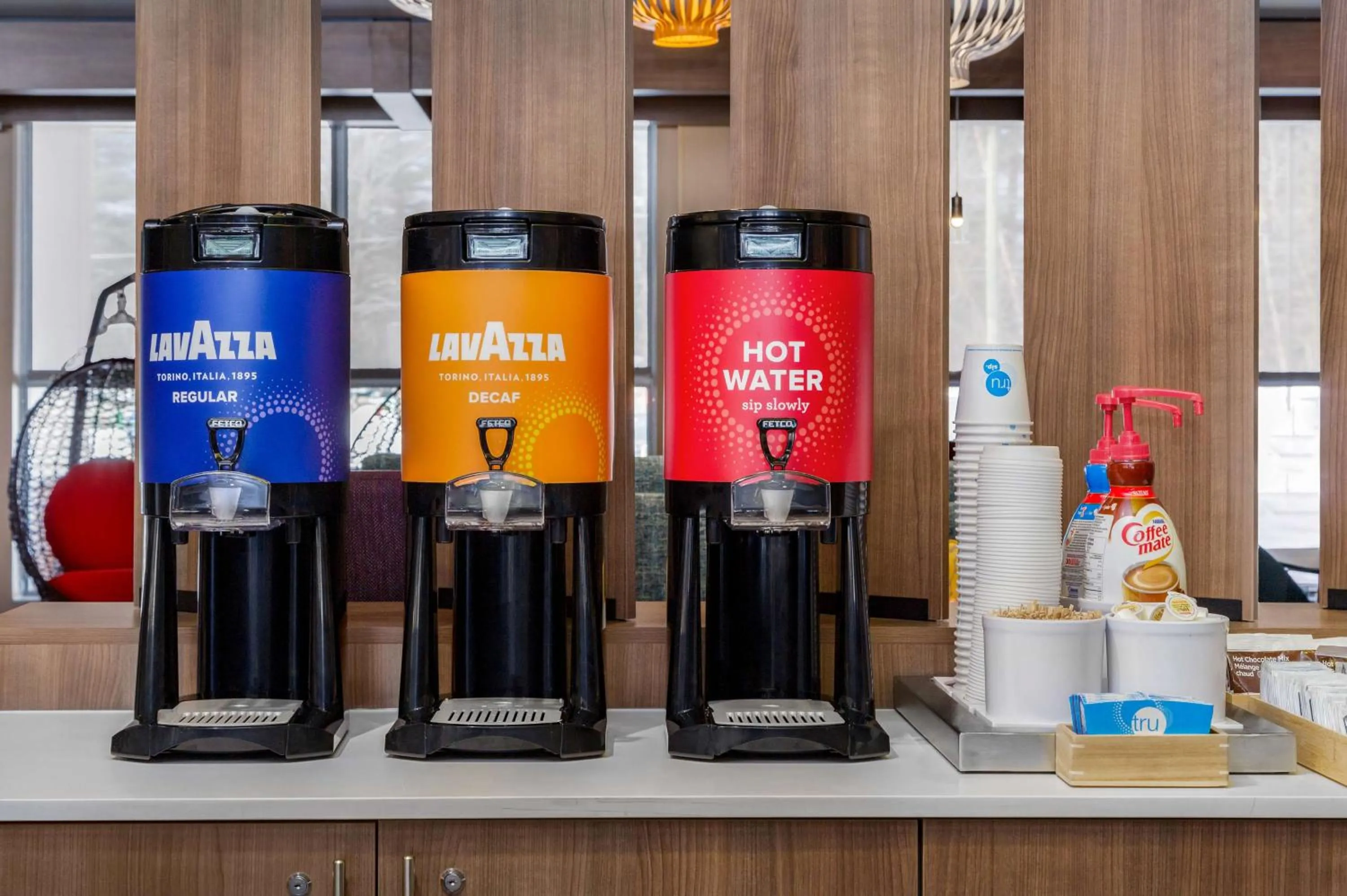 Dining area in Tru By Hilton Bracebridge, On