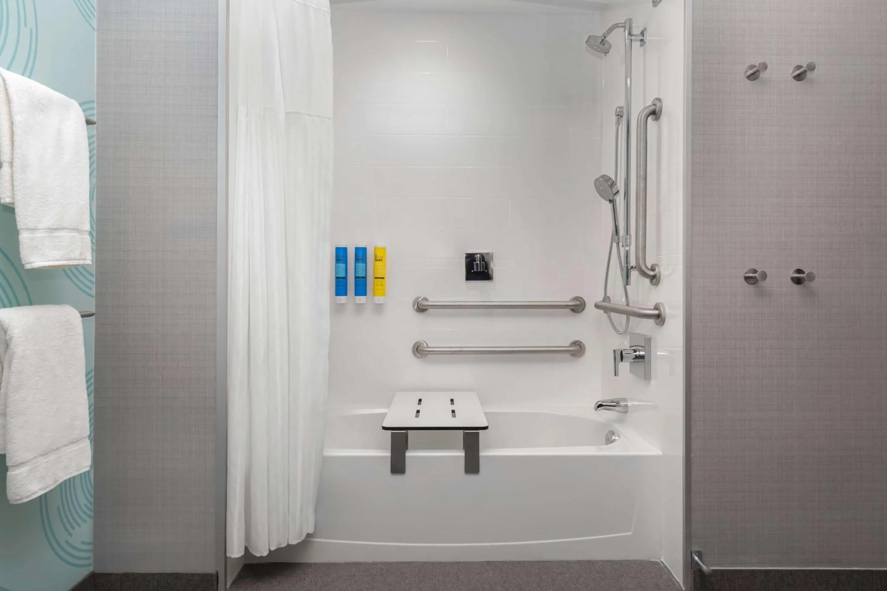 Bathroom in Tru By Hilton Bracebridge, On