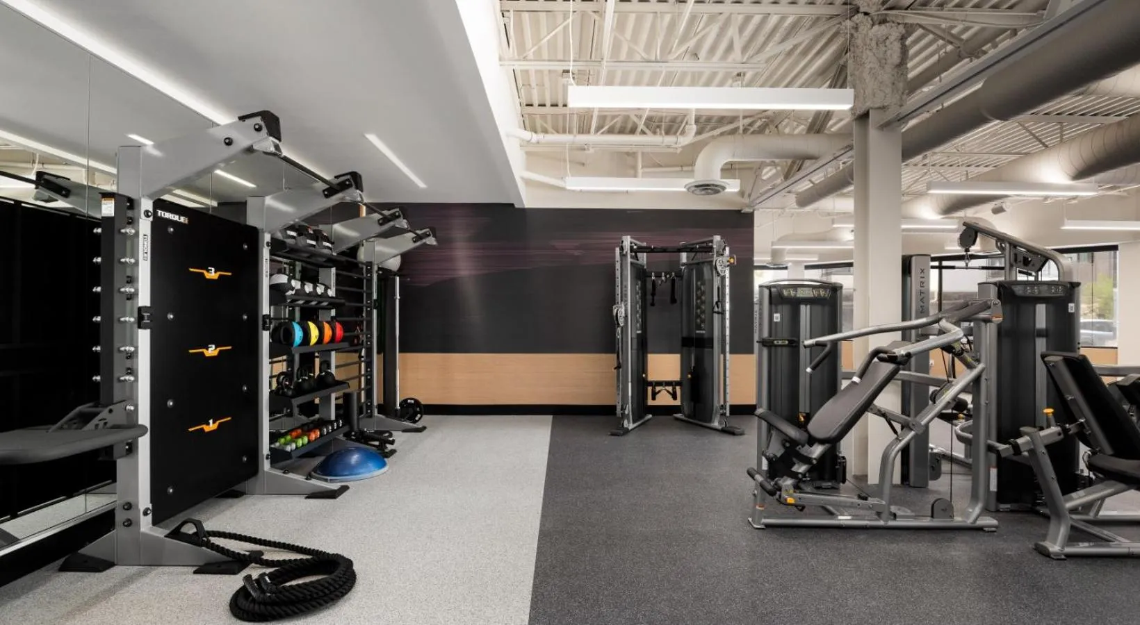 Fitness centre/facilities in Sentral Alloy Midtown