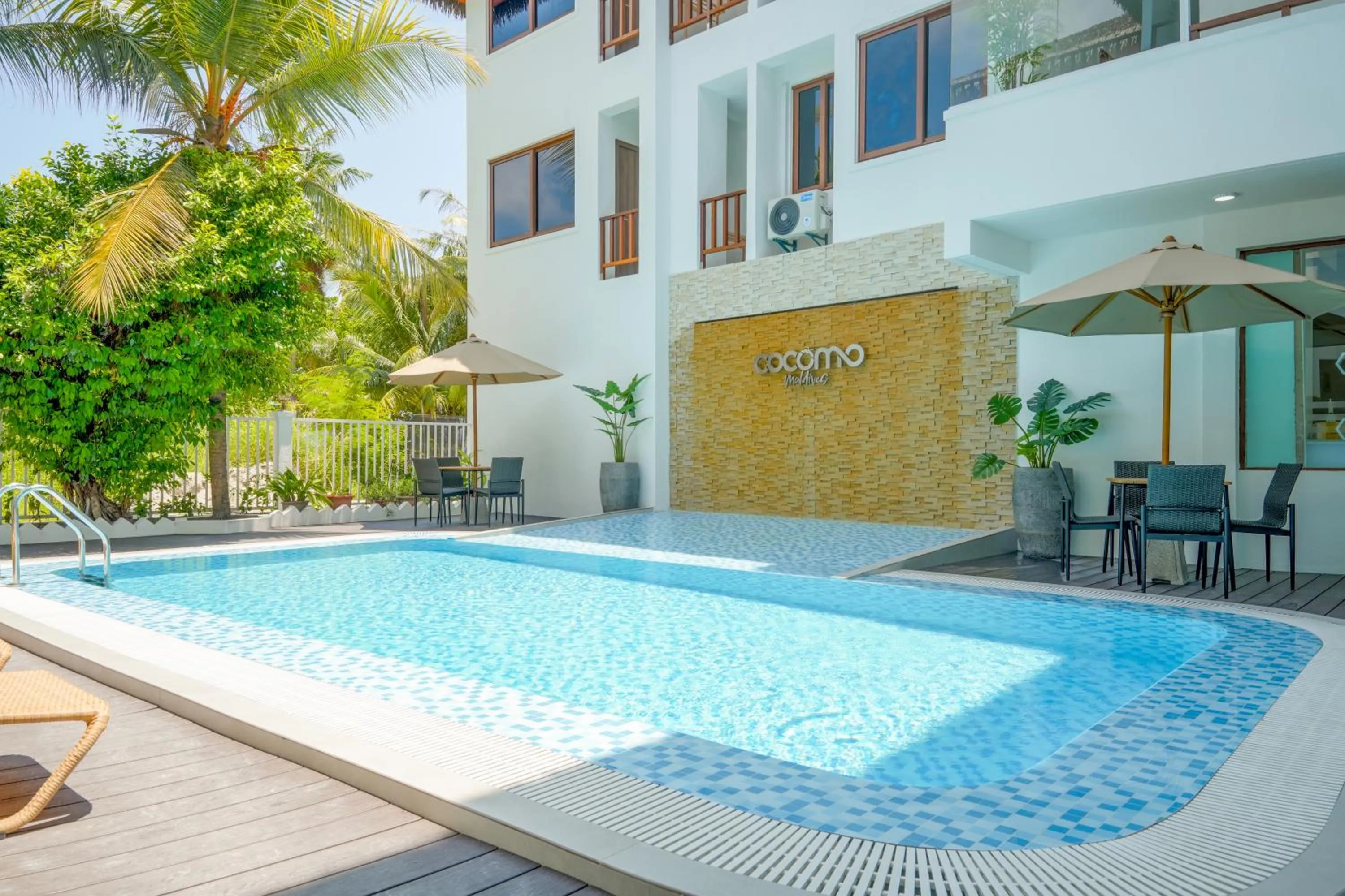 Swimming pool in Cocomo Maldives